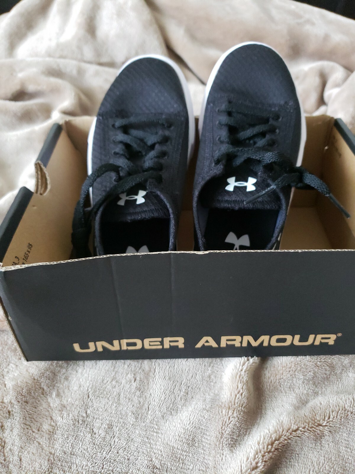 Girls Black & White Under Armour Kickit 2 Low LTW Walking School Shoes, 12.5K US