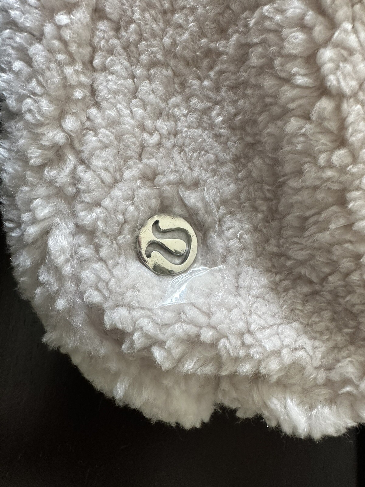 Sealed- Lululemon Everywhere Fleece Belt Bag Natural Light Ivory Trench Fur