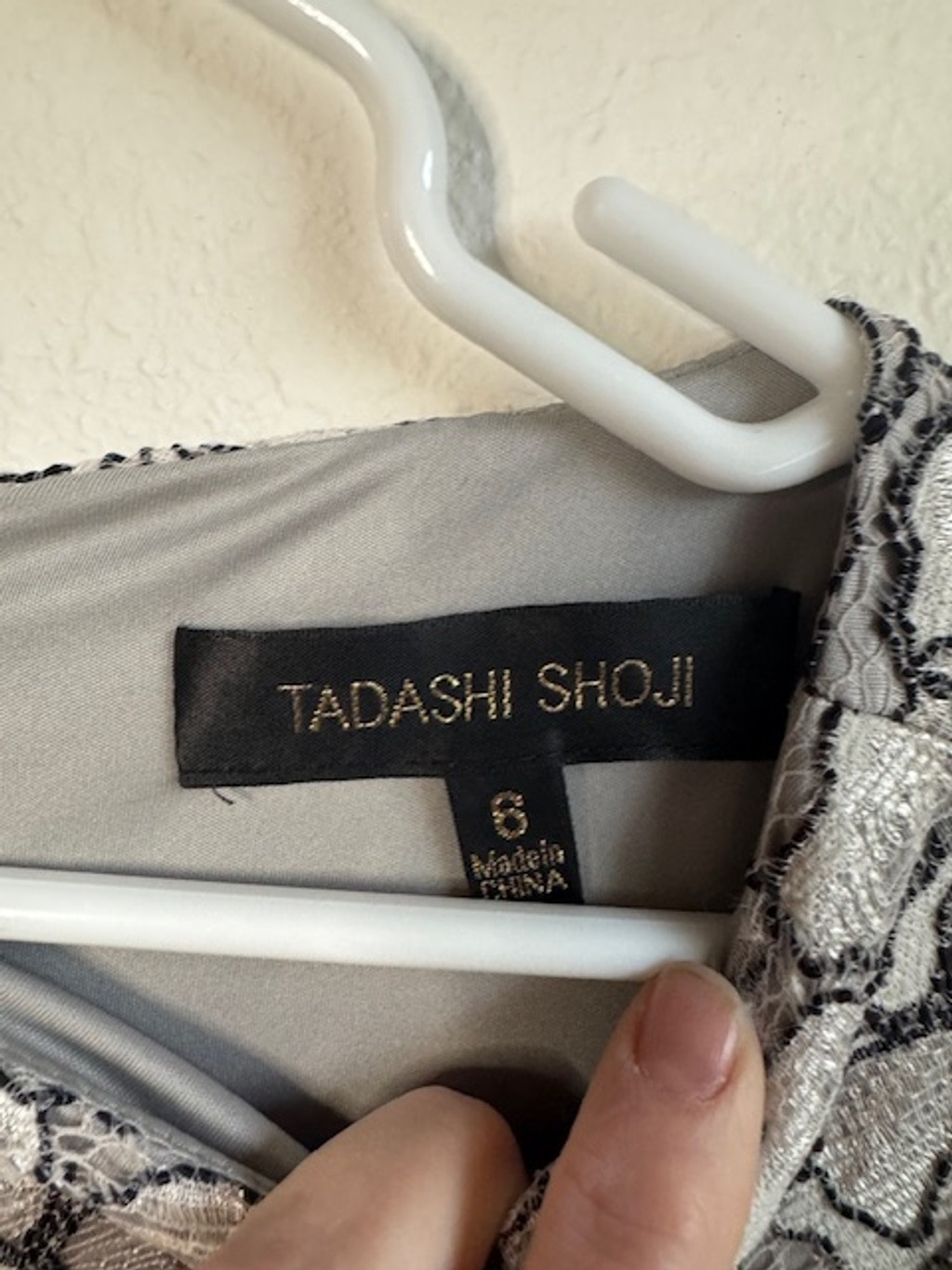 TADASHI SHOJI Neoprene Pintuck A-Line Dress Lace Bodice Size 6 *DESIGNER*