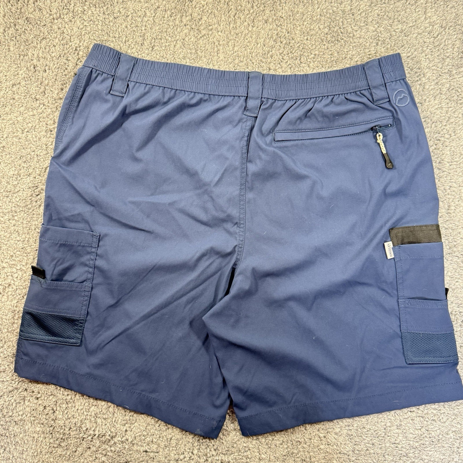 Magellan Outdoors Fish Gear Shorts Men’s Large Water Repellent Blue