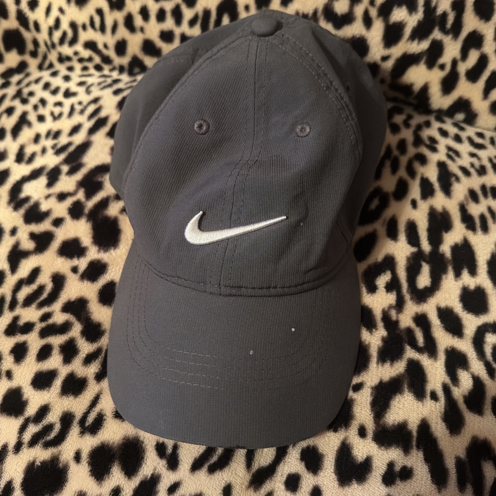 Gray Nike Dri fit hat adjustable Legacy 91 Adjustable