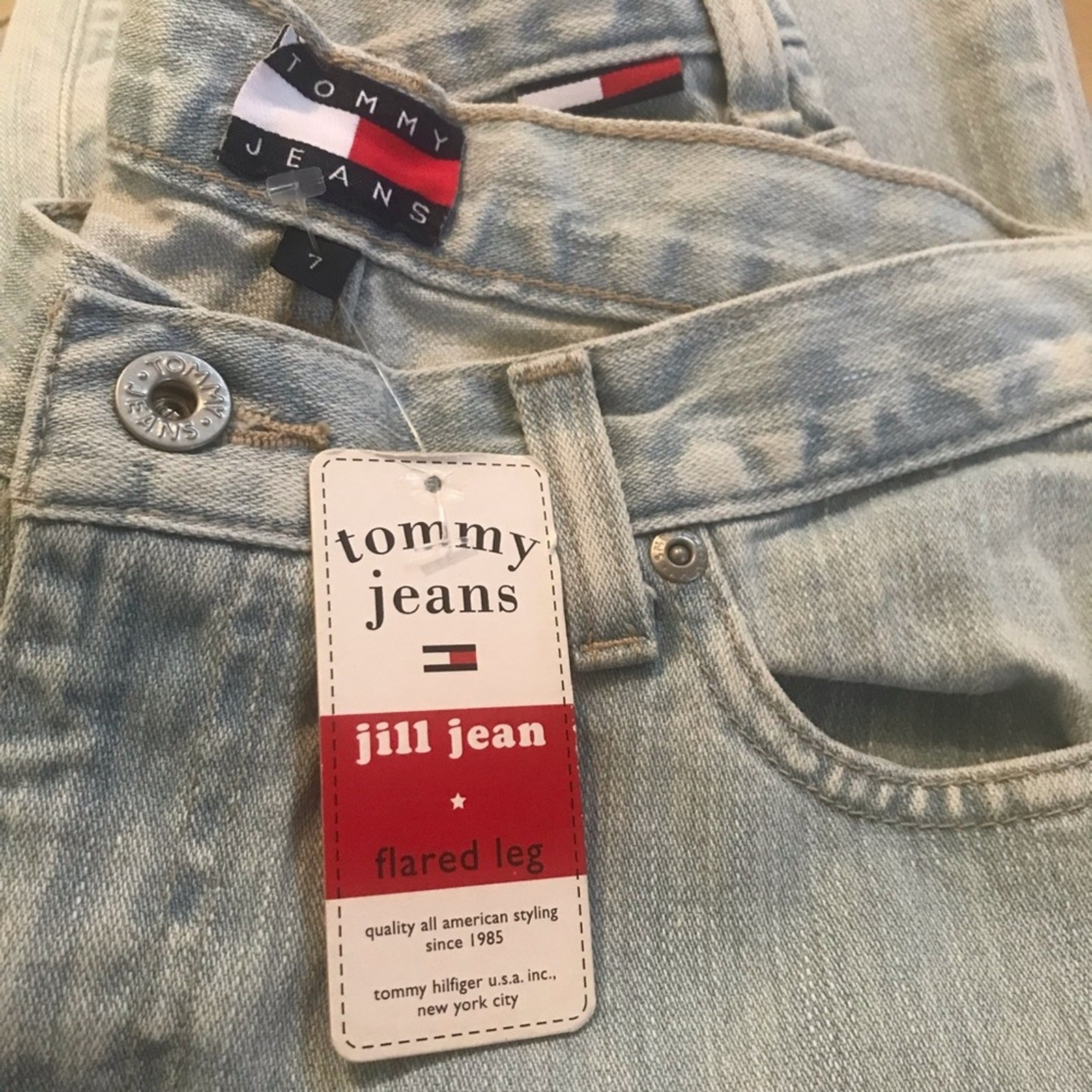 Tommy Hilfiger Jill Jean mid rise flared leg NWT size 7