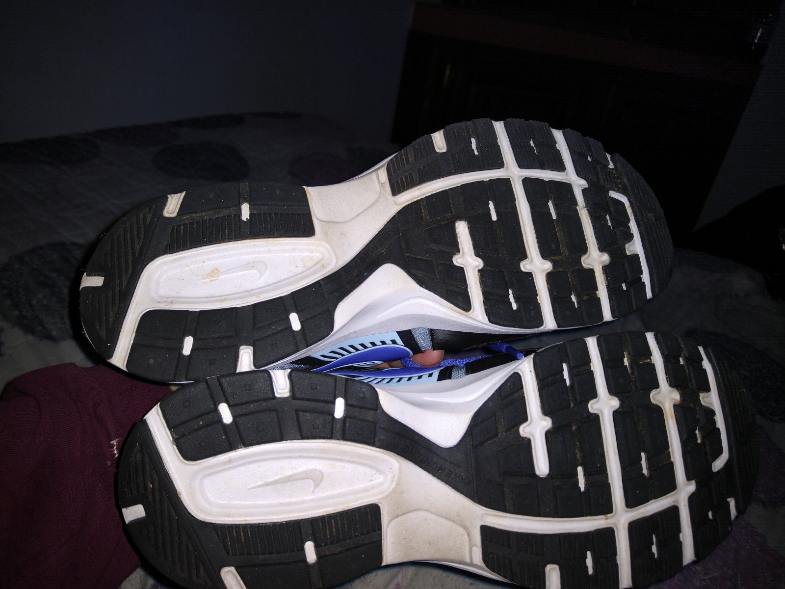 Size 9 – Nike Dart 10 Black Ice Blue W
