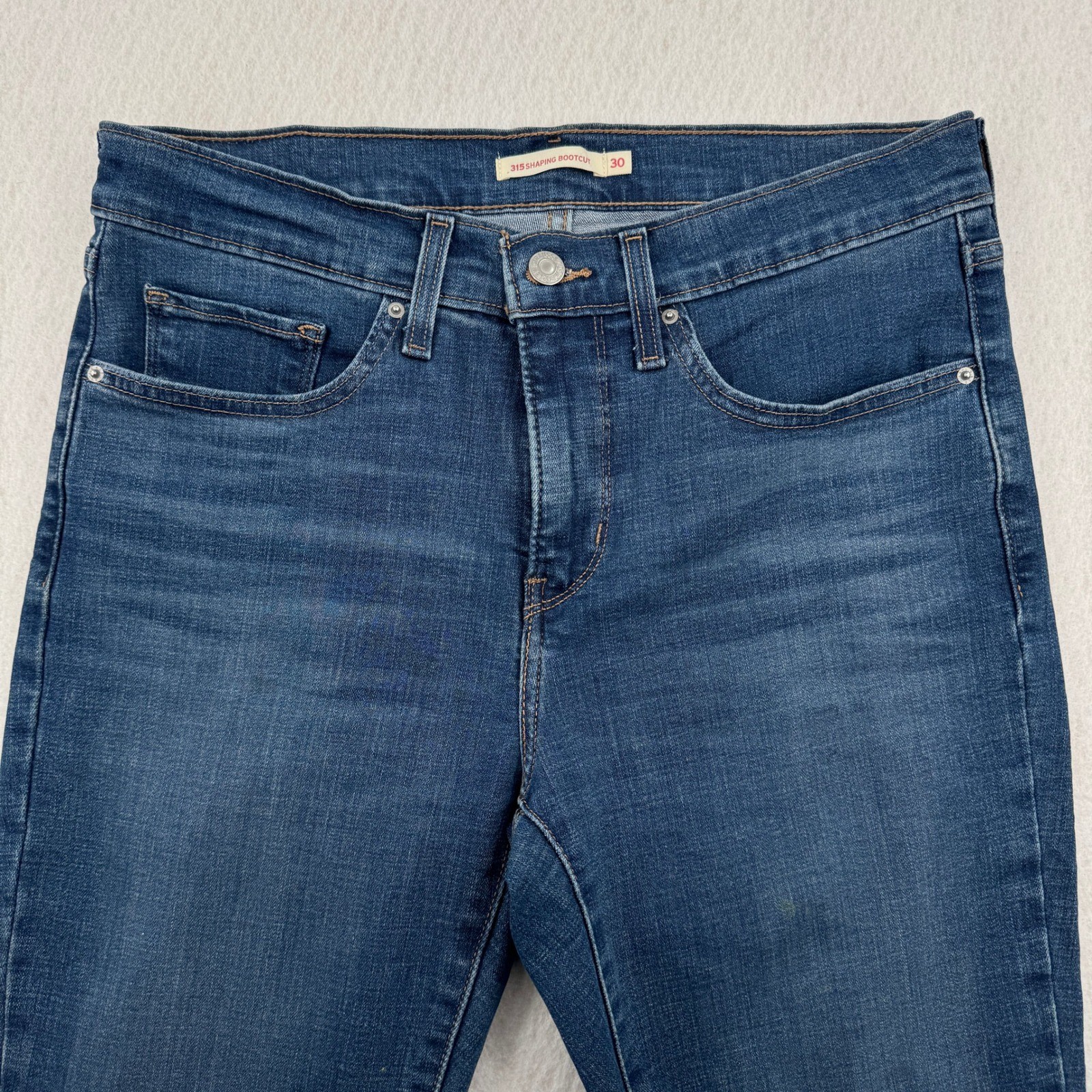 Levis 315 Shaping Bootcut Jeans Mid Rise Womens 30 (33×31) Medium Blue Denim