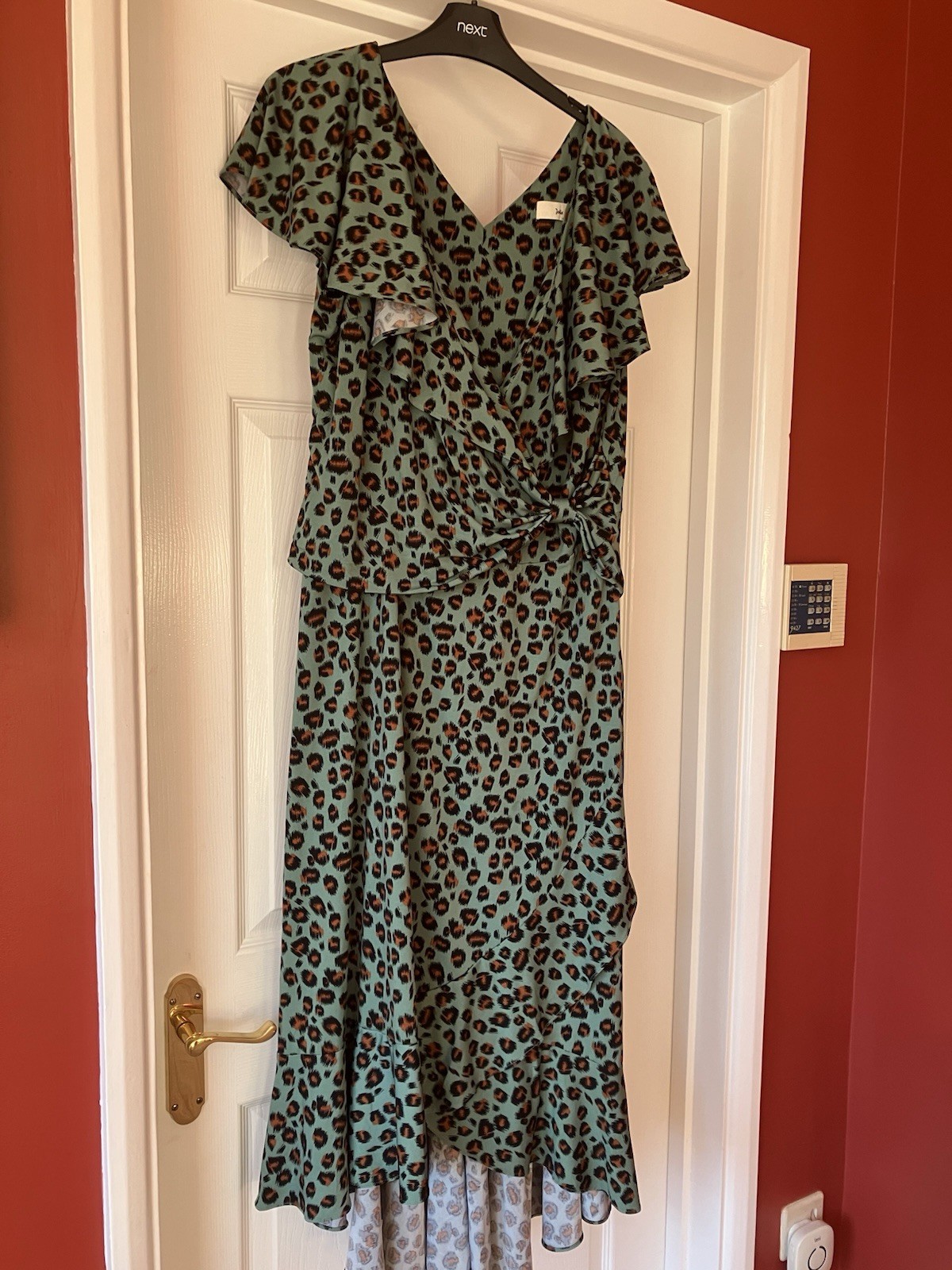 Jolie Moi Luciana Green Leopard Print Dip Hem Midi Dress. Size 18 UK