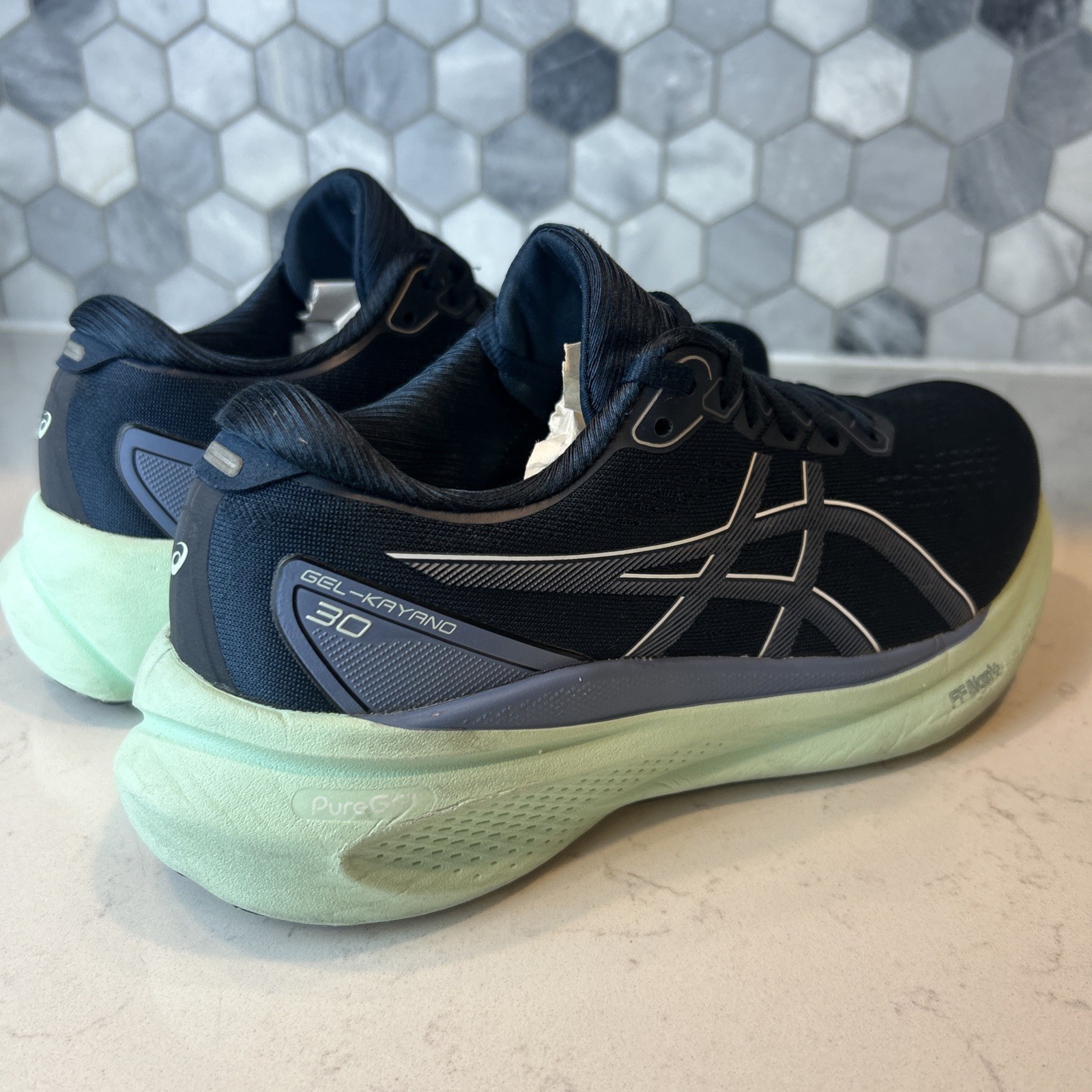 Asics Gel-Kayano 30 Womens Running Shoes Navy Mint Green 1012B357 Size 8 EUC