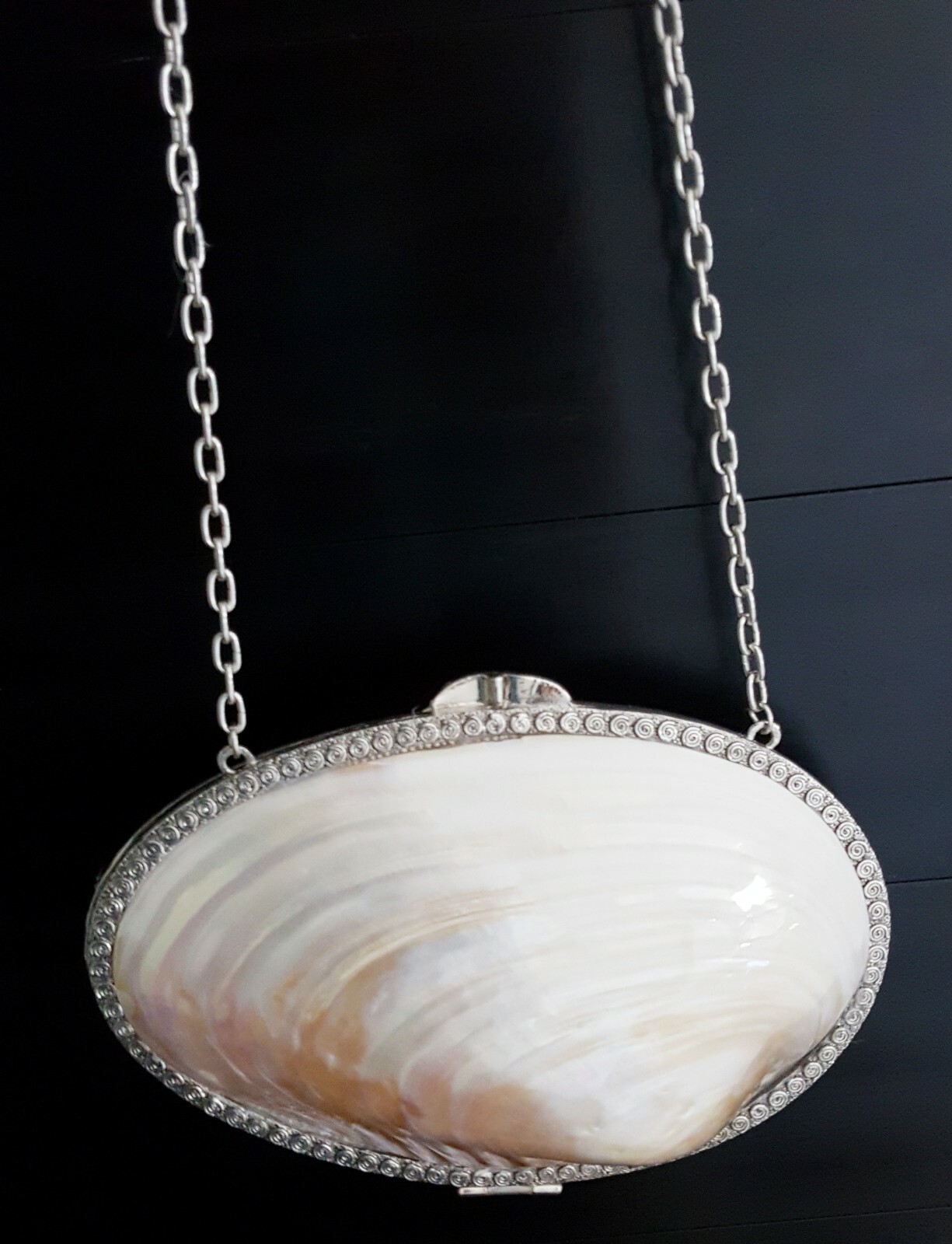 Vtg Mother of Pearl Clutch Bag Shell Pouch Shoulder Chain Hasp White Lady Mom 8″
