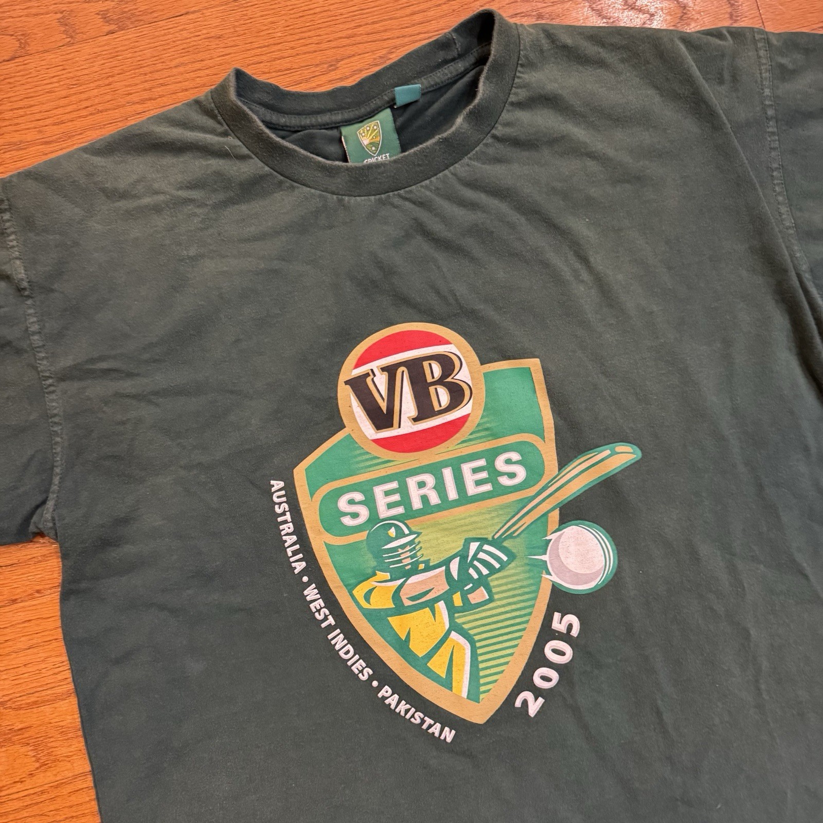 Vintage 2005 VB Series Cricket Australia Shirt Men’s Large Green