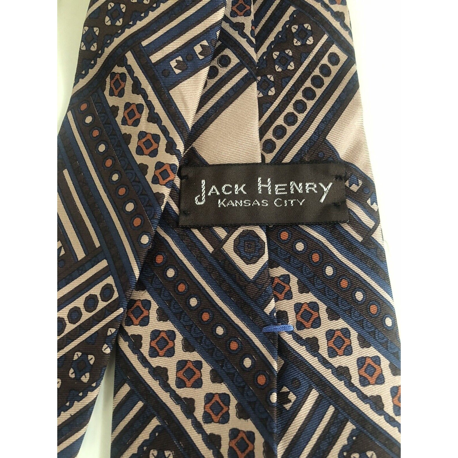 Jack Henry Men’s All Silk Necktie Geometric Tan & Black 58×4” Vintage Kansas