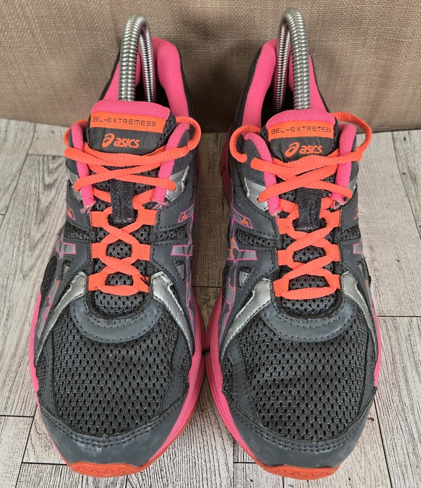 Asics Womens Gel Extreme 33 Gray Pink Camo Running Shoes Sneakers Size 6.5 EUC