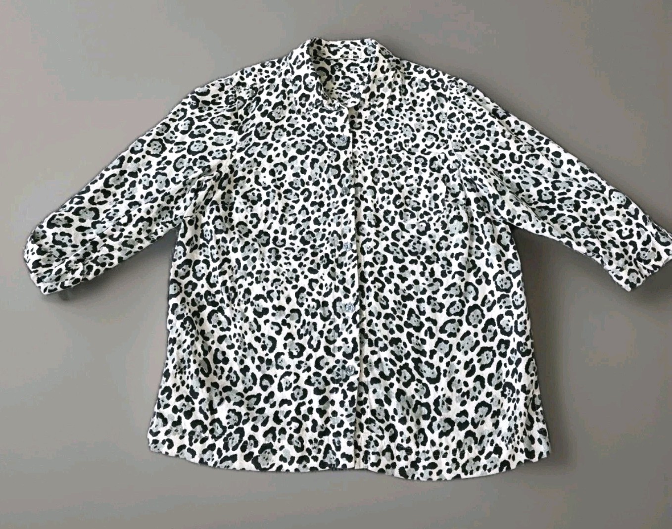 Jones New York Women’s Large Leopard Print Blouse 100% Linen Button Down 3qtr Sl