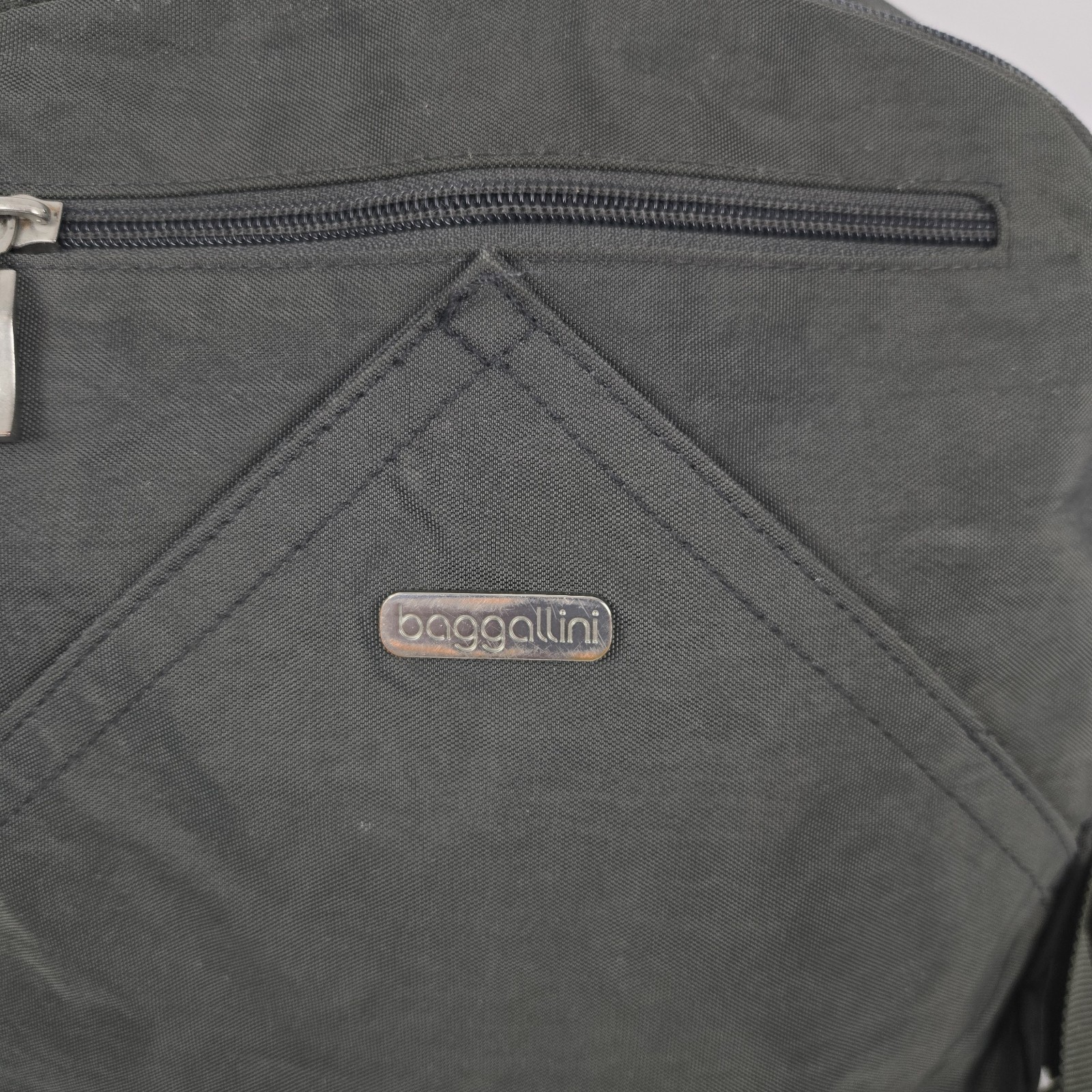 Baggallini Backpack Gray Bag Pink Inside Multi Zip W Pockets