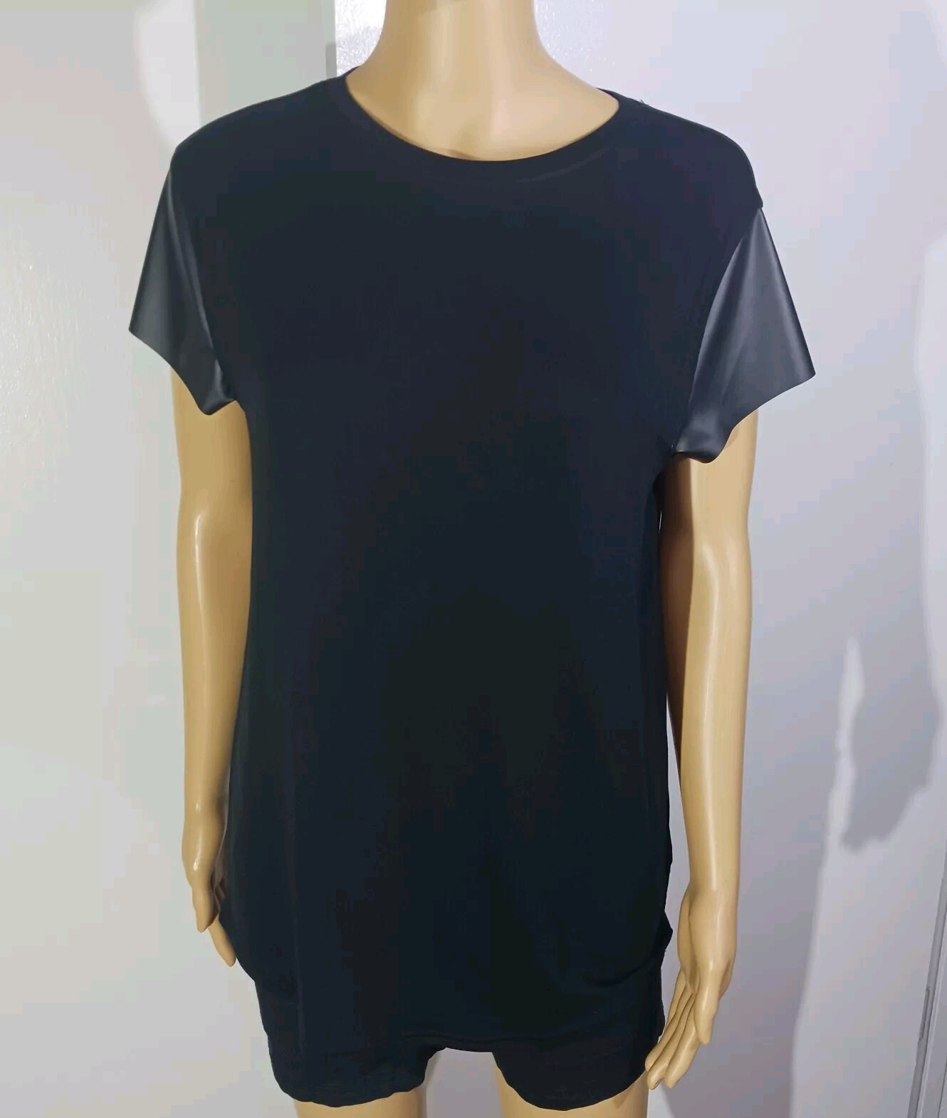 LASCANA Top Women’s Large 12/14 Black Polyurethane Sleeves T-Shirt New