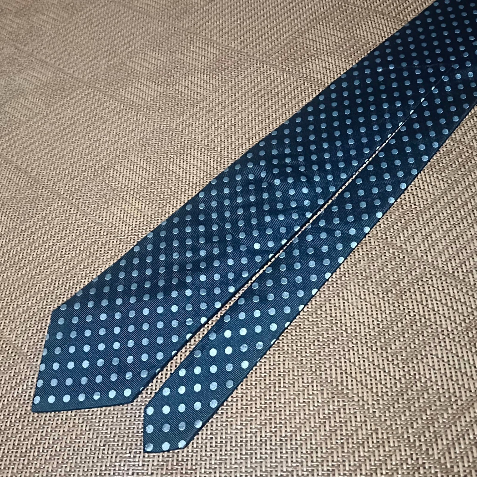 Aquascutum of London Mens Necktie Blue Polka Dot Silk Designer Tie