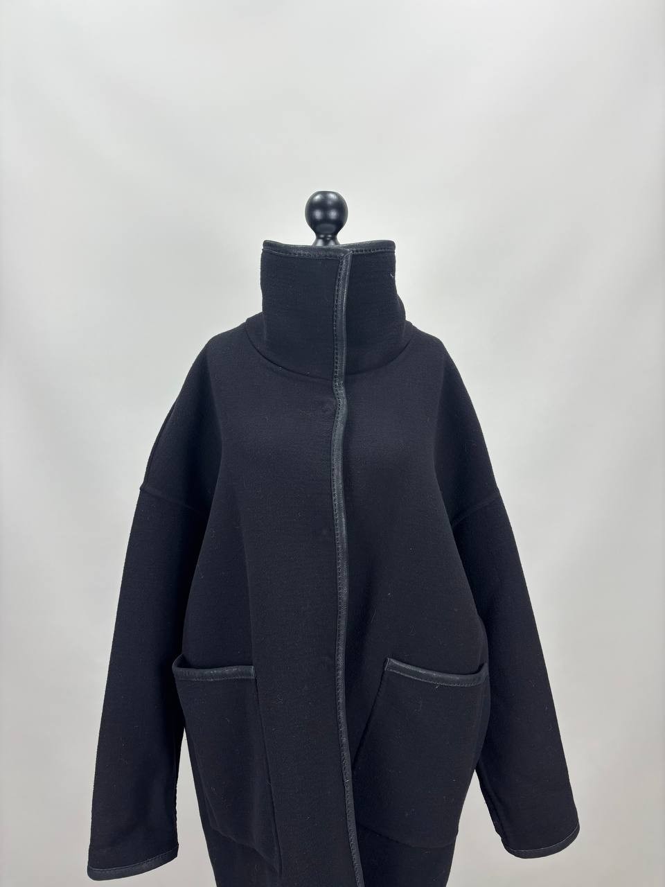 Womens coat Urban Zen Size S/M Color Black Duties Paid (USA)