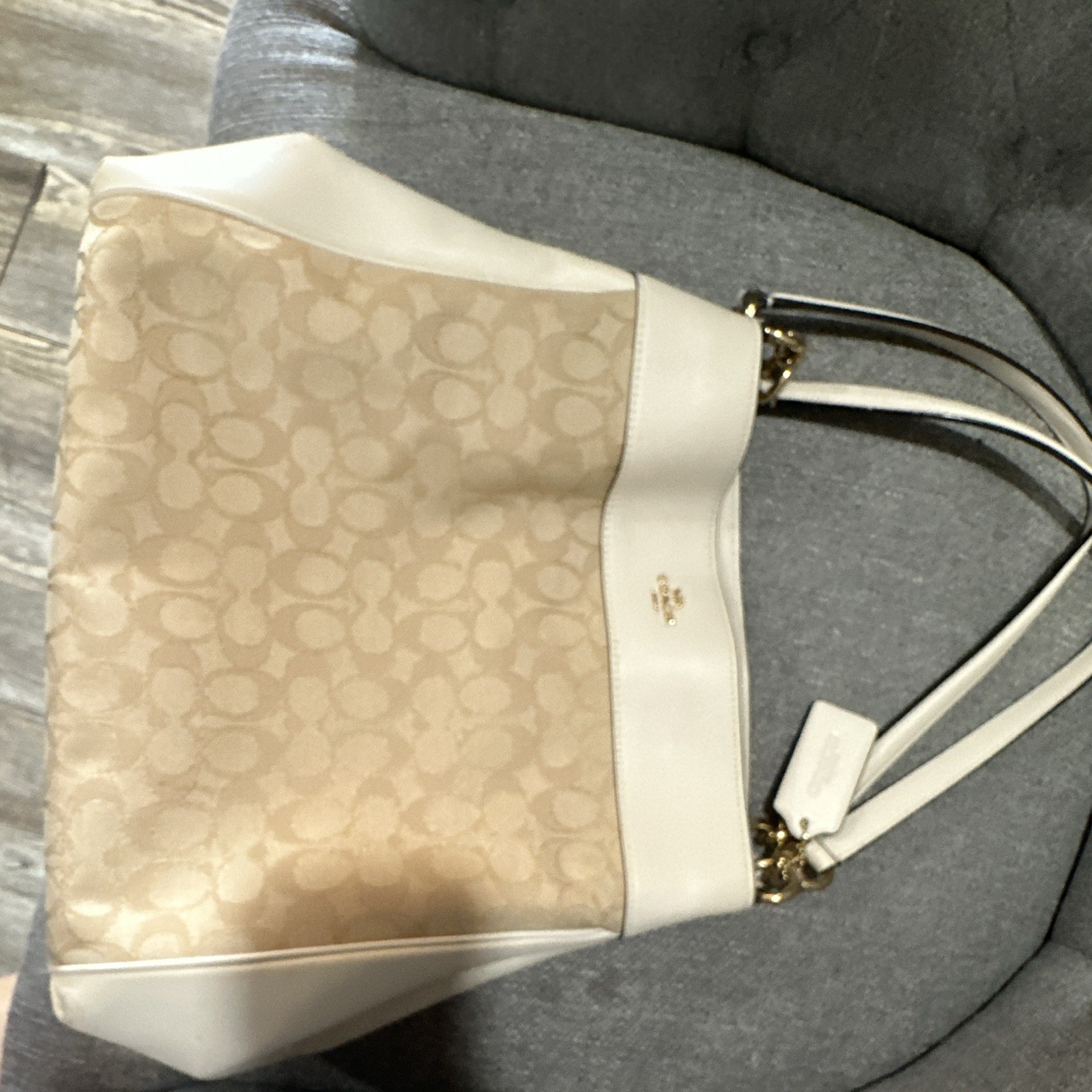 Coach Signature Logo Ivory/Beige Shoulder Bag Gold Hardware Zip w/ Bag Charm