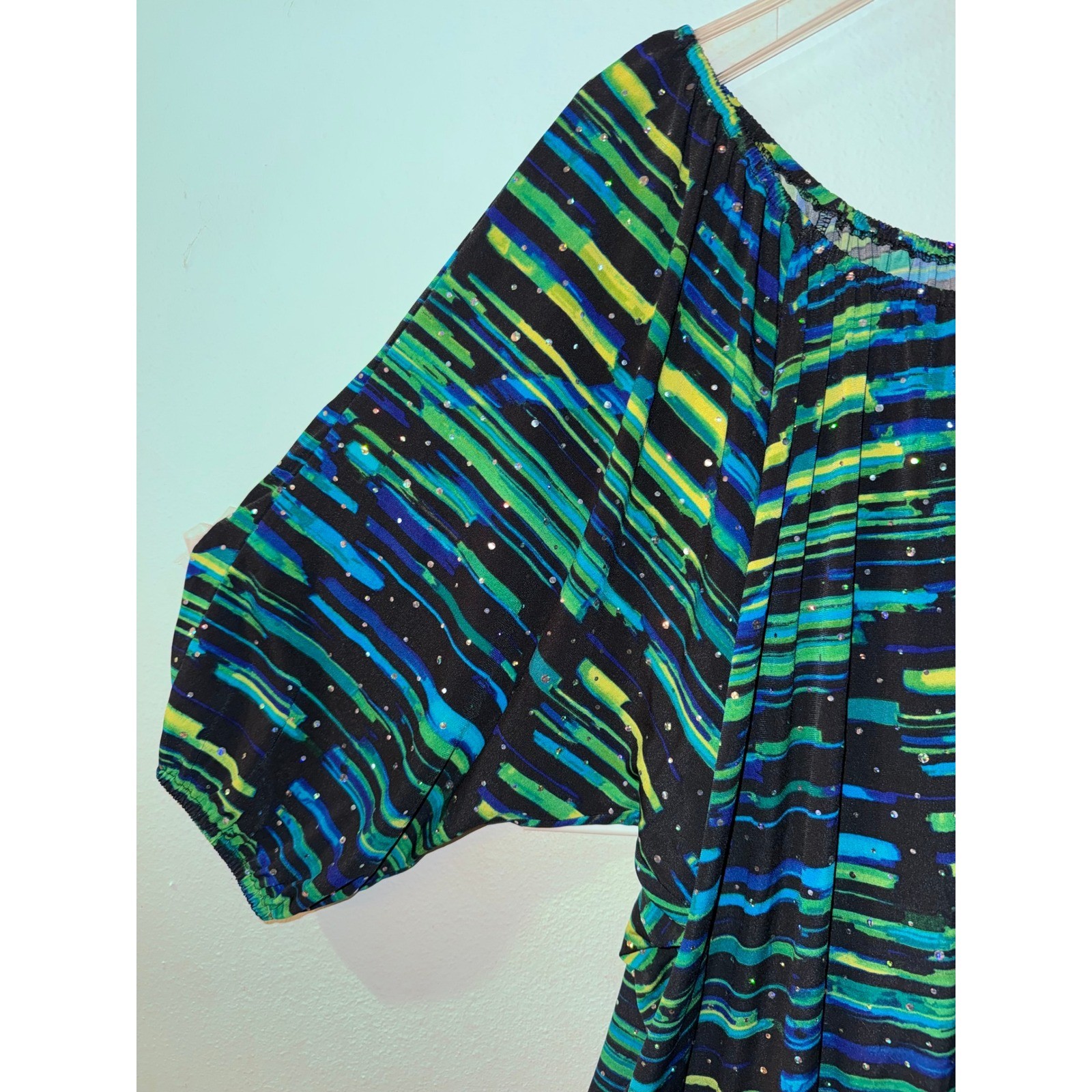 Abstract Stripe Rhinestone Batwing Sleeve Blouse Blue Green Black Scoop Neck