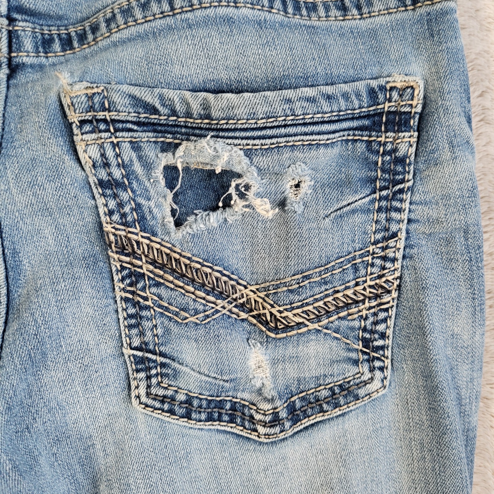 BKE Aiden Slim Fit Bootcut Jeans Men’s 29×34 Blue Light Washed Heavy Distressed