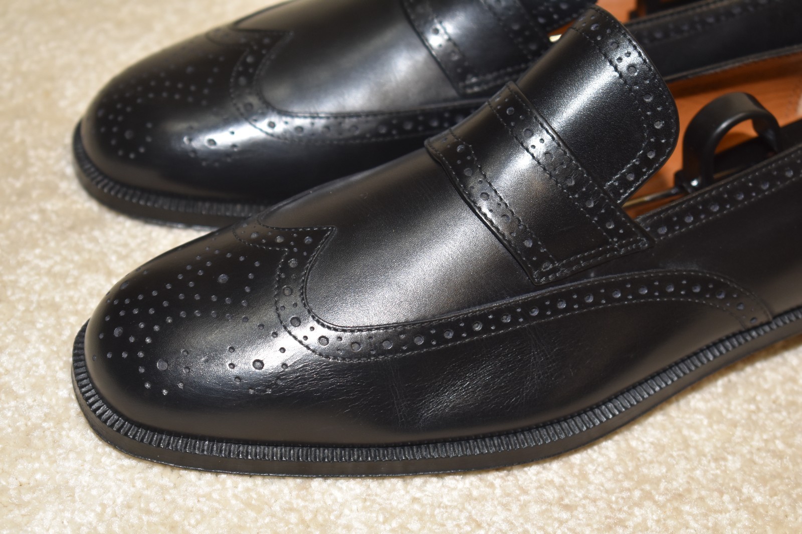 GORGEOUS SALVATORE FERRAGAMO LOAFERS 8.5 D $995