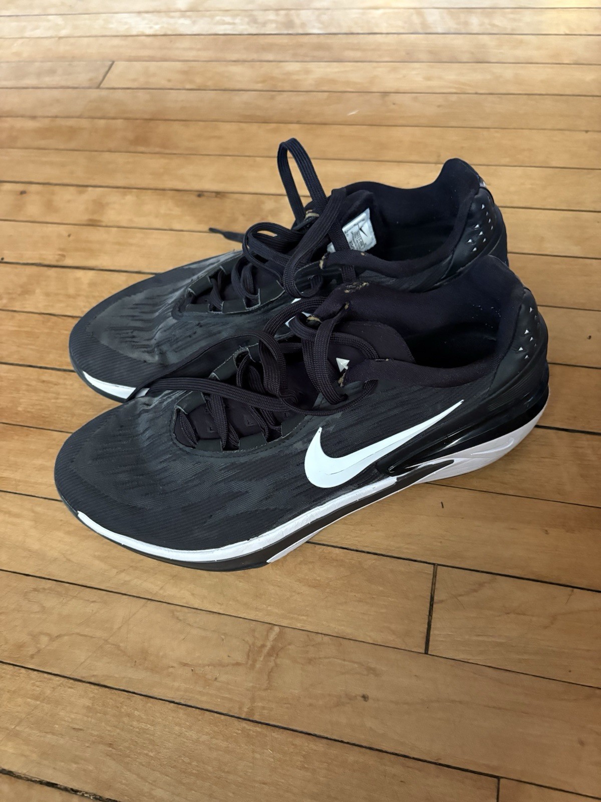 Nike gt cut 2 black and white barley used