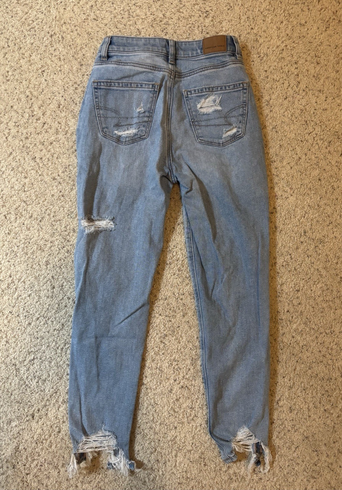 American Eagle Outfitters Women’s Light Wash Skinny Jeans Distressed Stretch