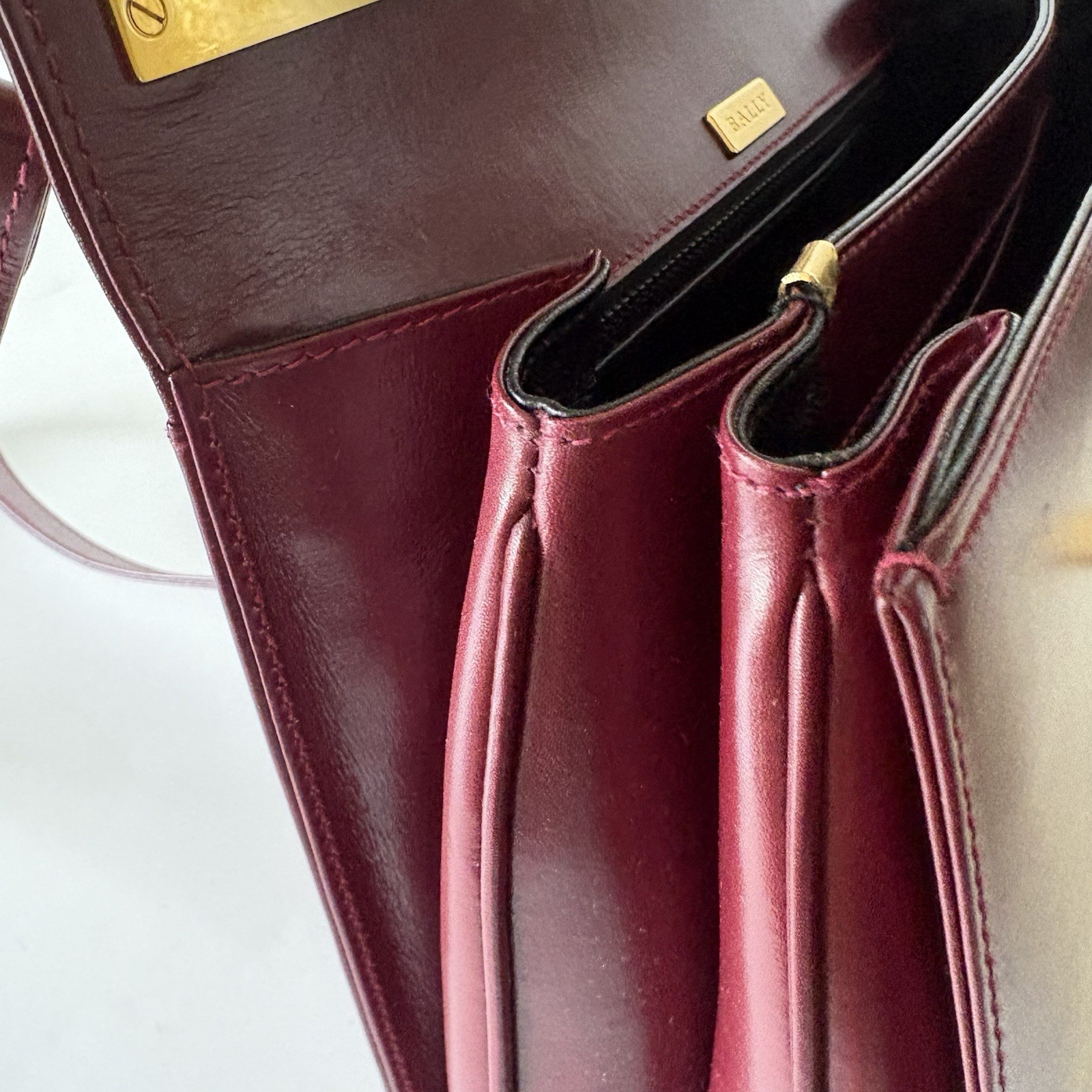 Authentic BALLY Hand bag Burgandy Leather From Japan 01058