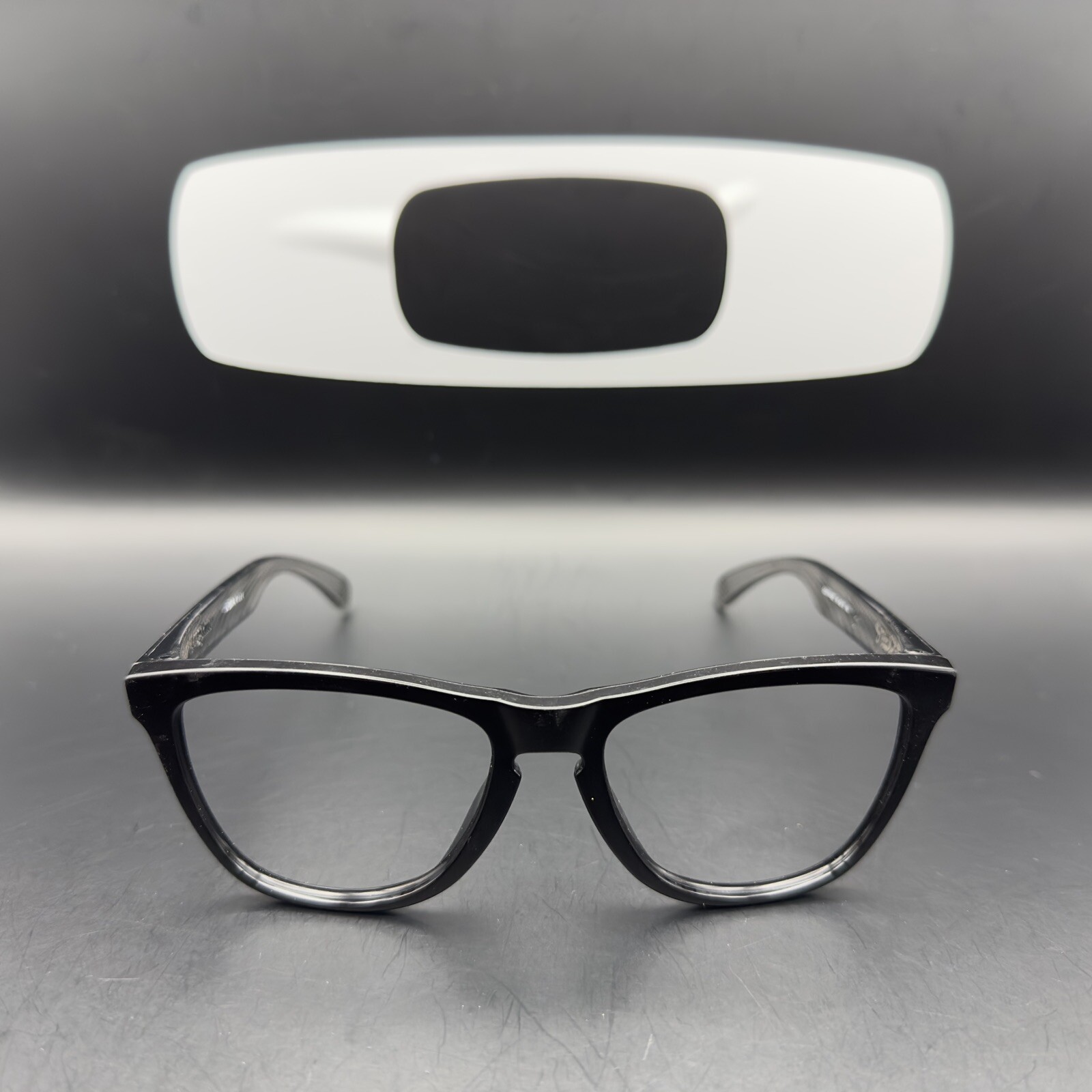 Oakley Frogskin Polished Black/High Resolution Frame(White Icon)