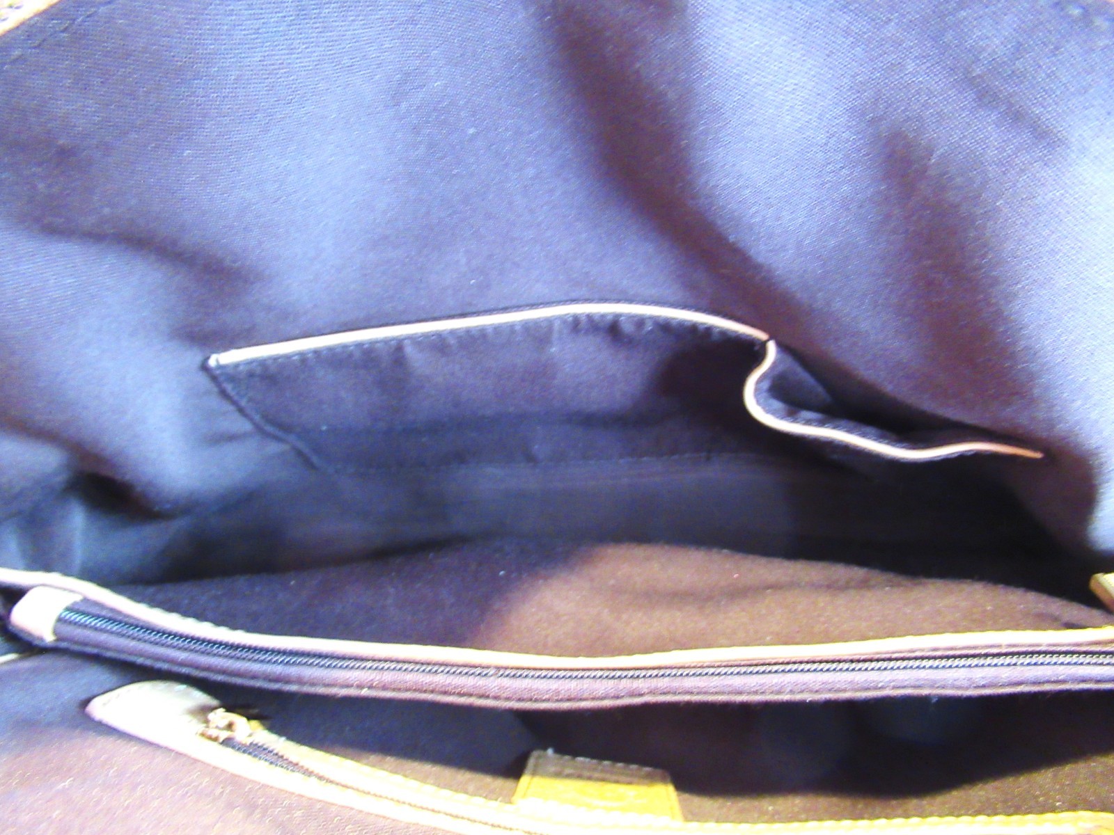Celsius Large Leather Handbag/Purse Black and Tan Gold Tone Metal Hardware