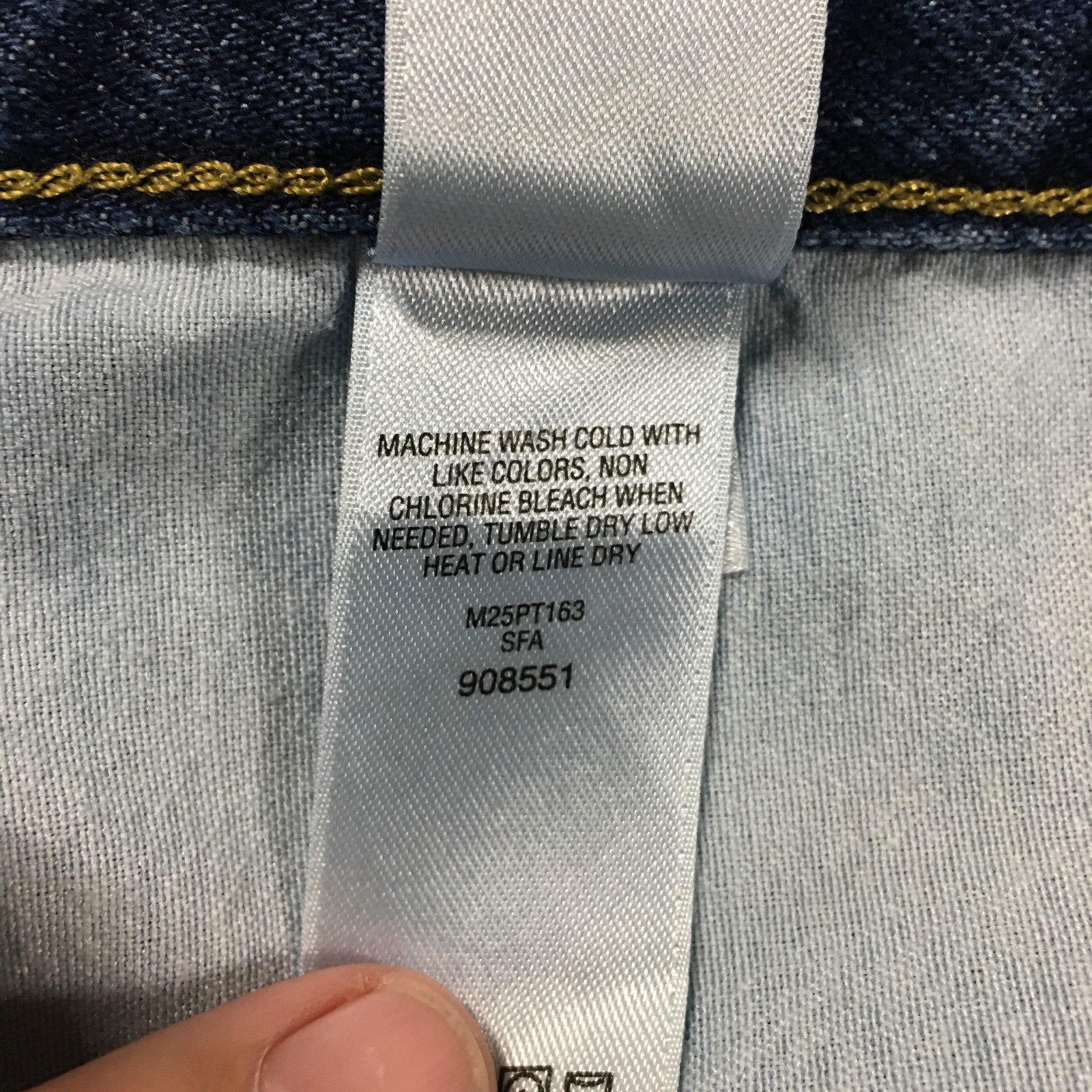 Cabelas Classic Fit Straight Jeans Mens 48/30 (actual 49×28) Blue Denim Mid Rise
