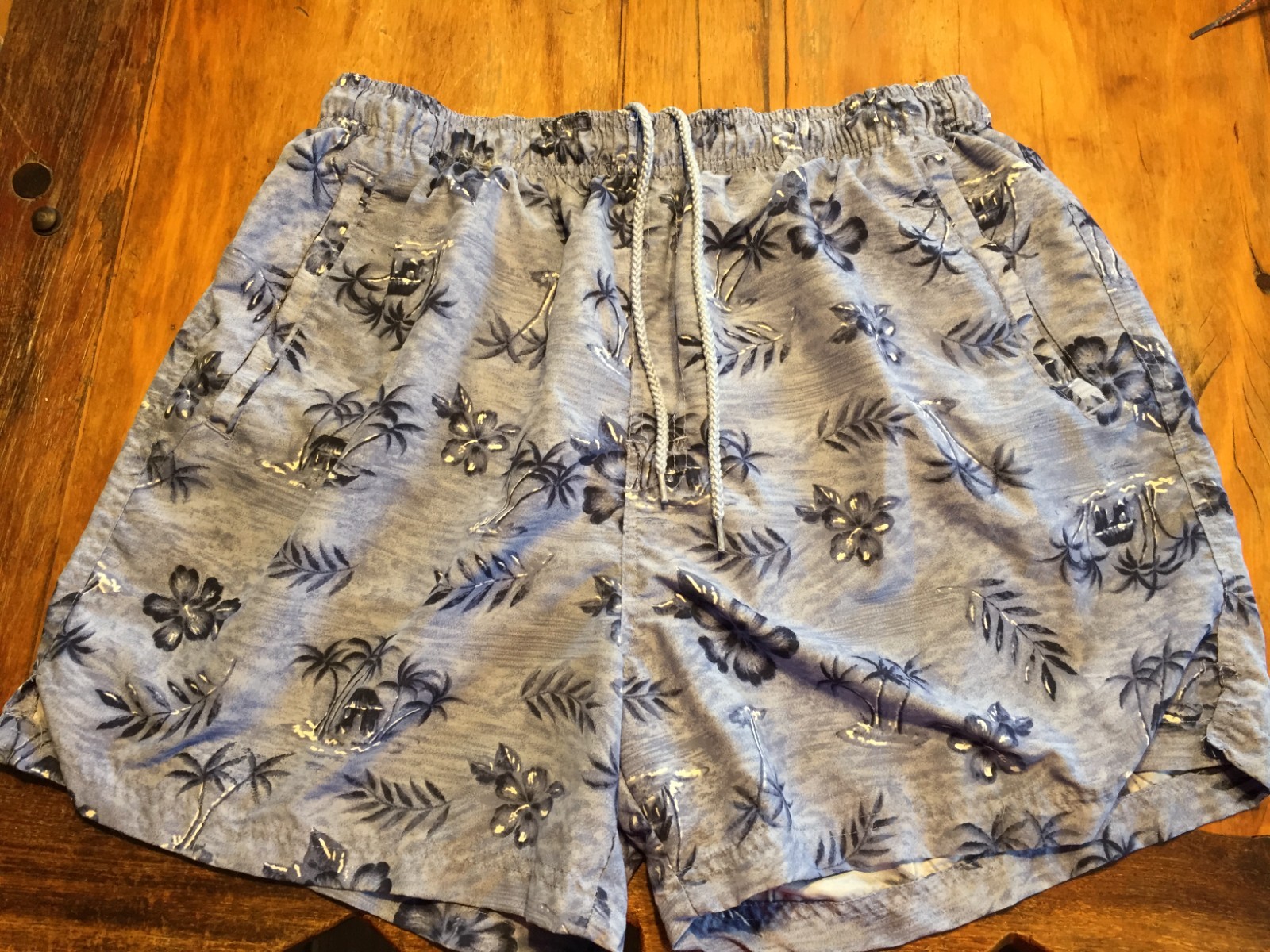 Men’s Swim Trunks Shorts,Large 36/38,Sand N Sun,Blue Floral Pattern