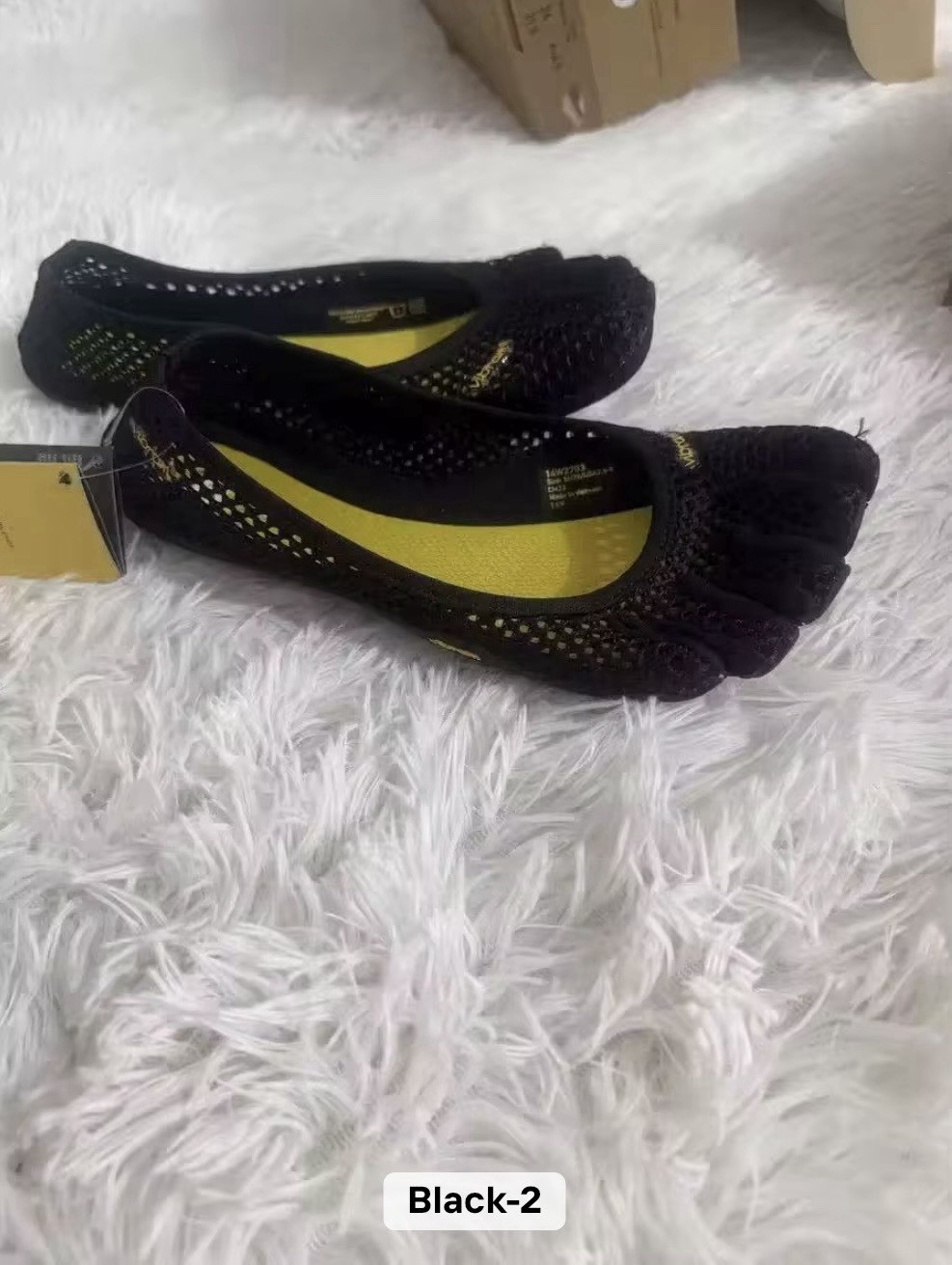 VIBRAM Five-finger Shoes Yoga Pilates Women’s Sports & Dance- Breathable Shoe