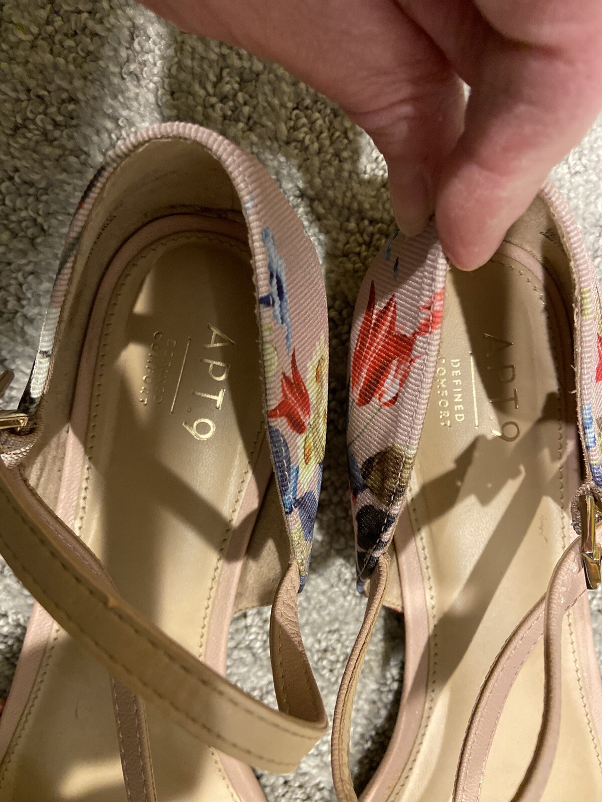 Apt.9 Defined Comfort Lovely Pink Floral Ribbed Fabric Strappy ankle strap 9