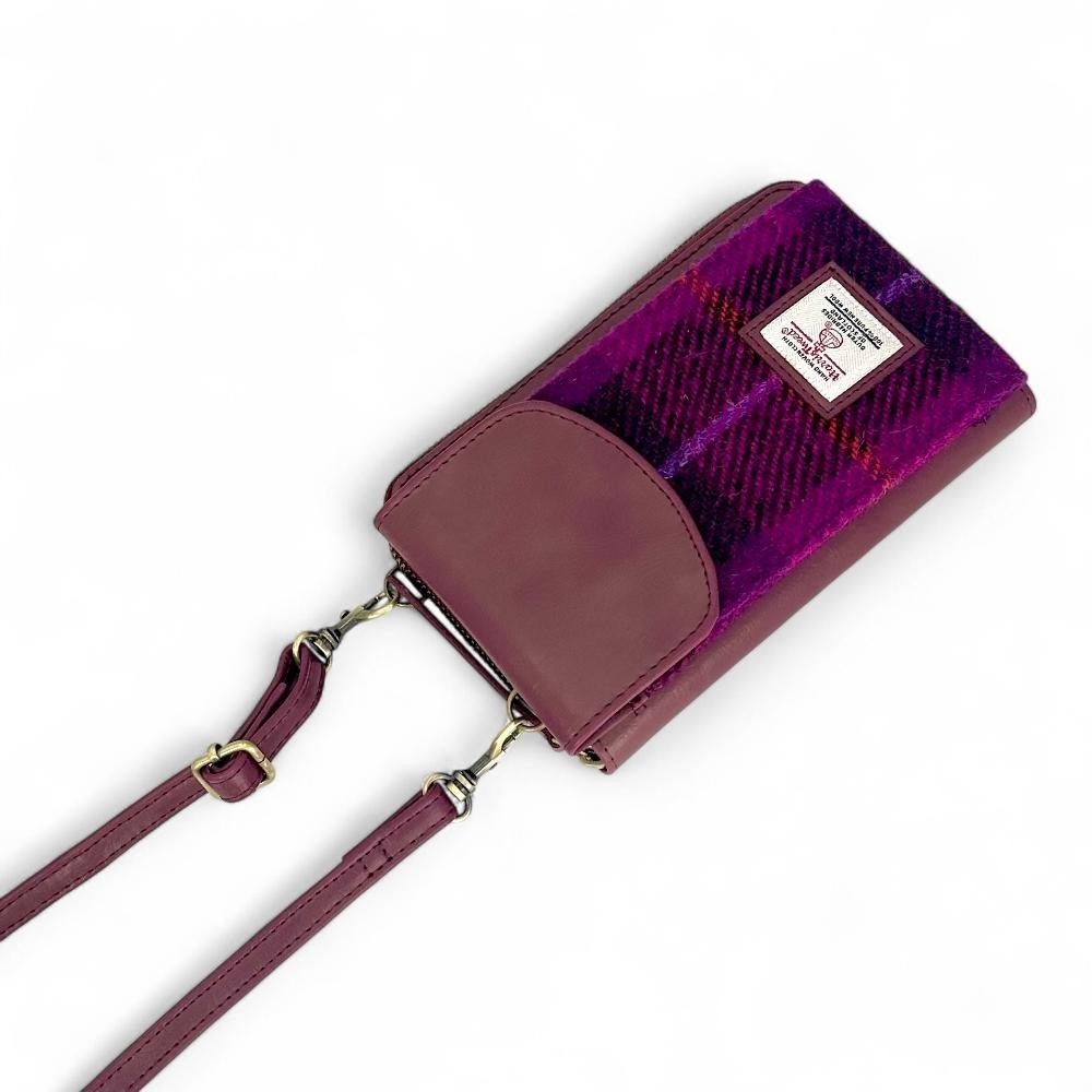 Maccessori Harris Tweed Craftsmanship Phone Purse 4.3 x 7.3 x 1.8 in