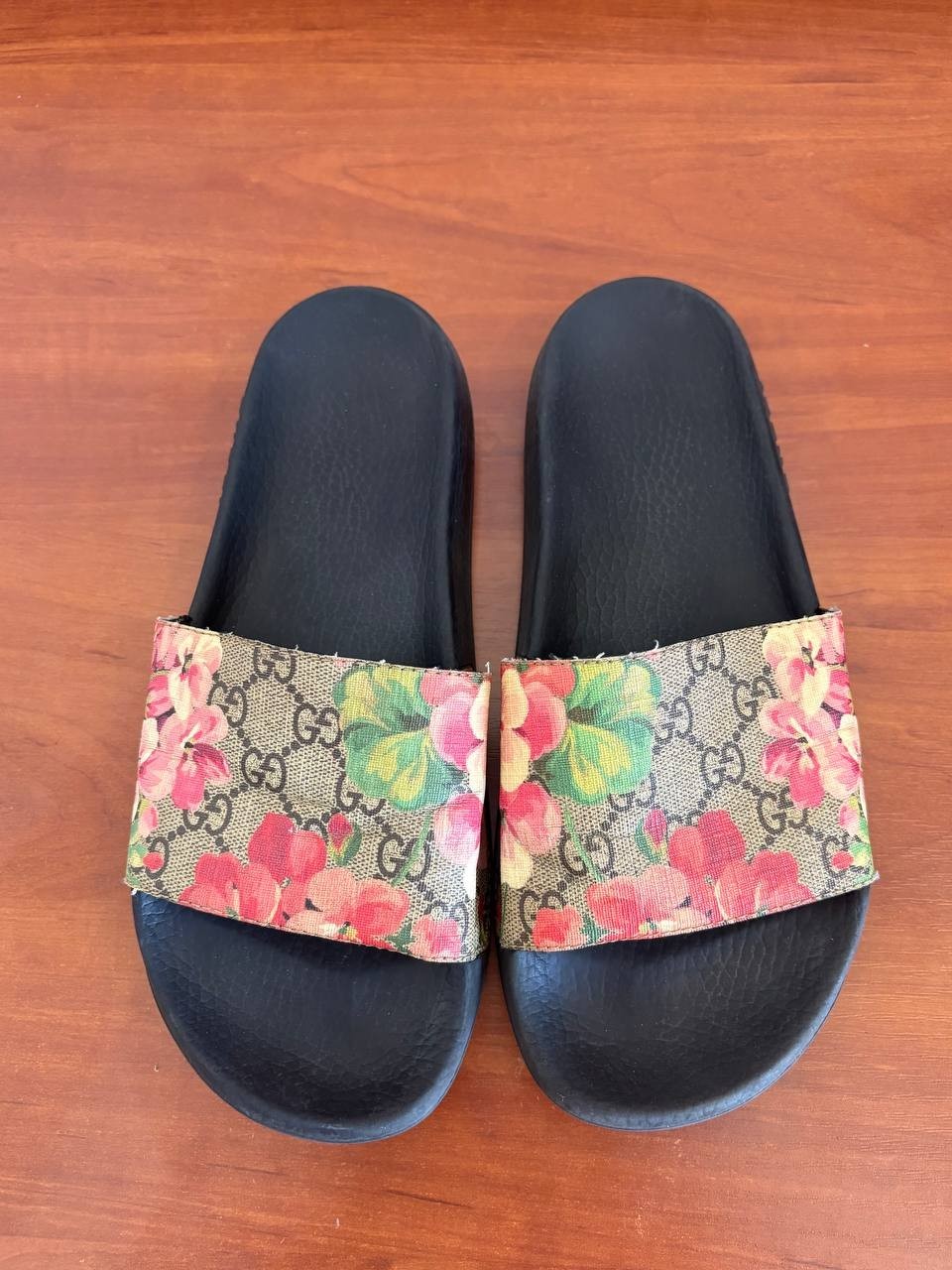 GUCCI GG SUPREME MONOGRAM FLORAL BLOOMS SLIDES LOGO WOMEN’S SIZE EU 40/US 10