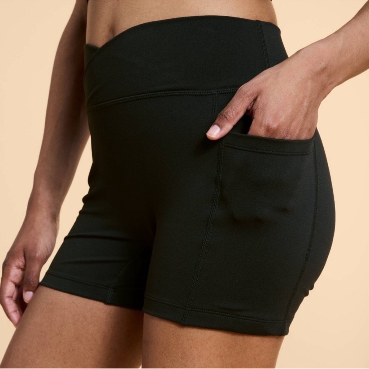 NWT~ Blogilates sz XL Cool Blue Crisscross Scrunch Bike Shorts Ruched Booty 1785