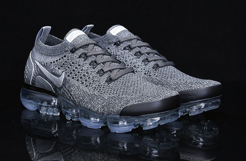 Nike Air VaporMax Flyknit 2 Men’s silver gray shoes US size 8-11