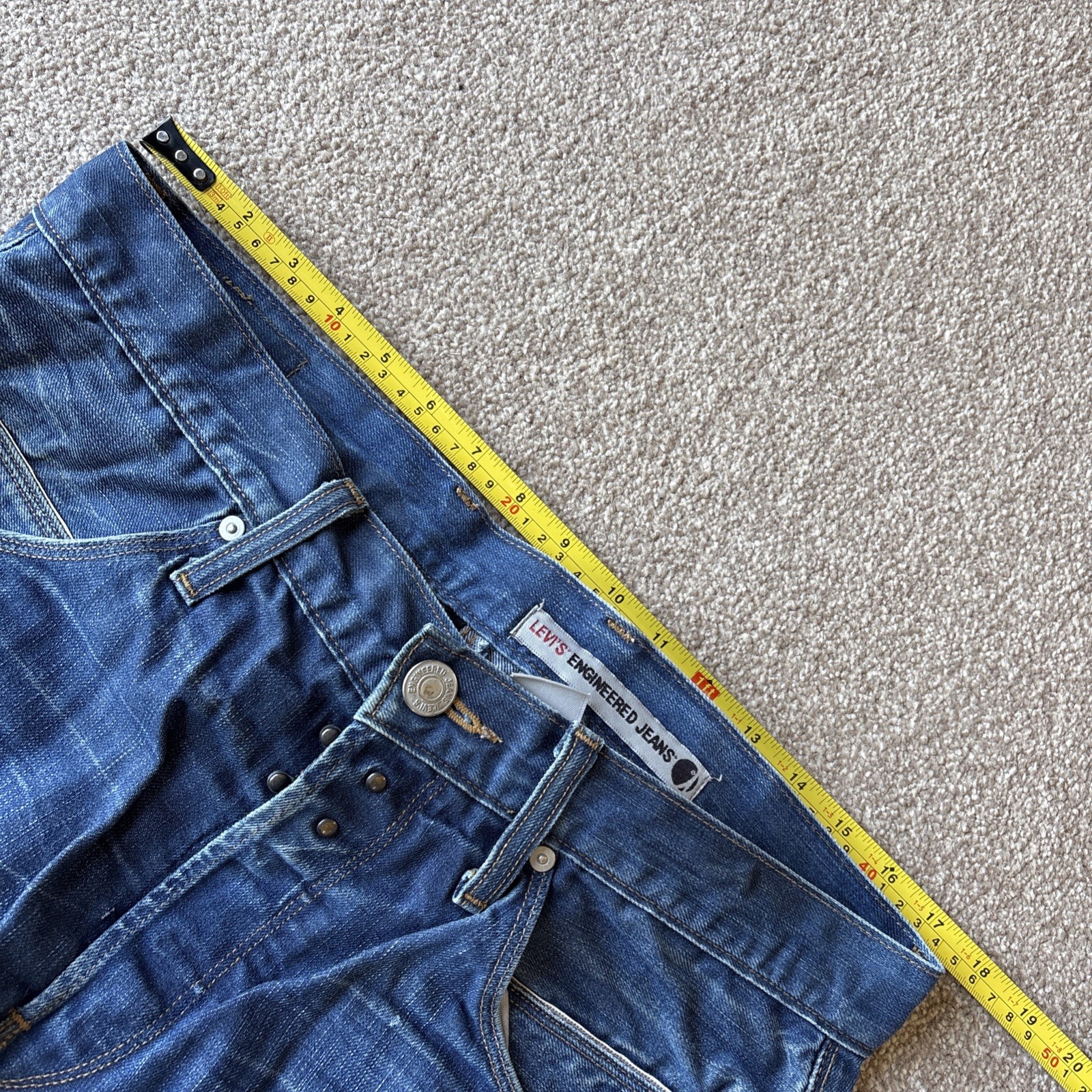 Levi’s Engineered Twist Blue Denim Jeans Cinch Back 33 x 30