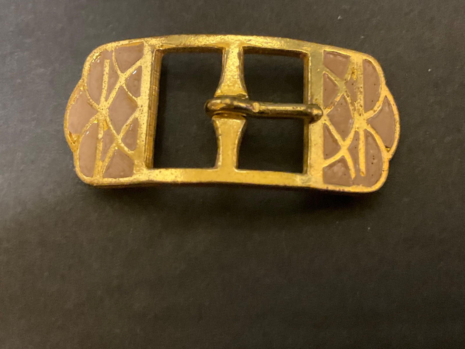 VTG 1970’s ornate geometric design gold metal belt buckle Sm-1.5 in W x 3/4 in T