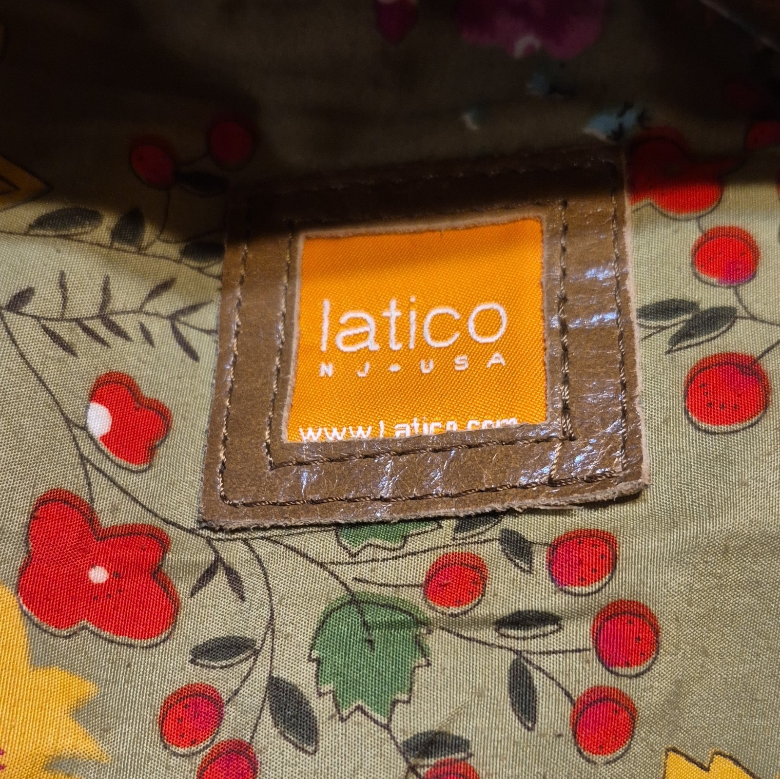 Latico Brown Large Shoulder Bag Zip Closure Adjustable Strap Pockets Bronze