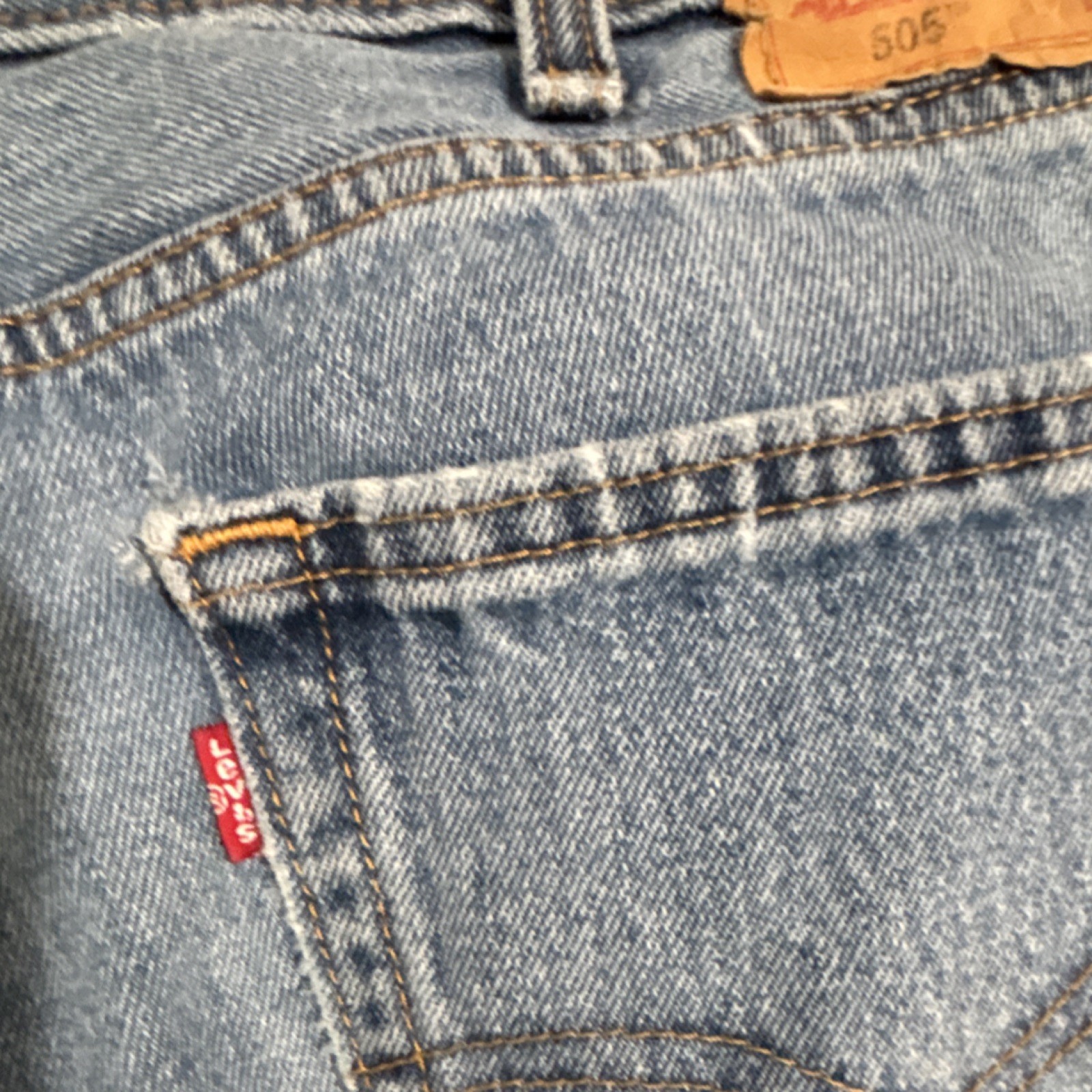 Levi’s 500 Series Men’s 505 Straight Blue Medium Wash Denim Jeans 5-Pocket