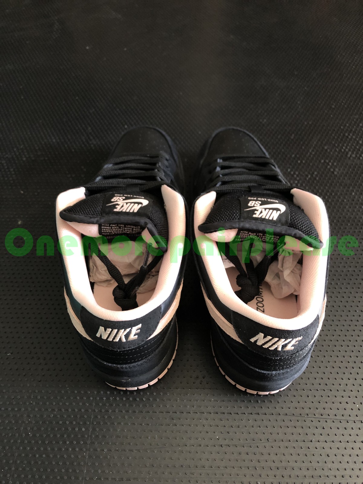 Nike SB Dunk Low Pro BQ6817-003 Black Washed Coral-Black Size 8