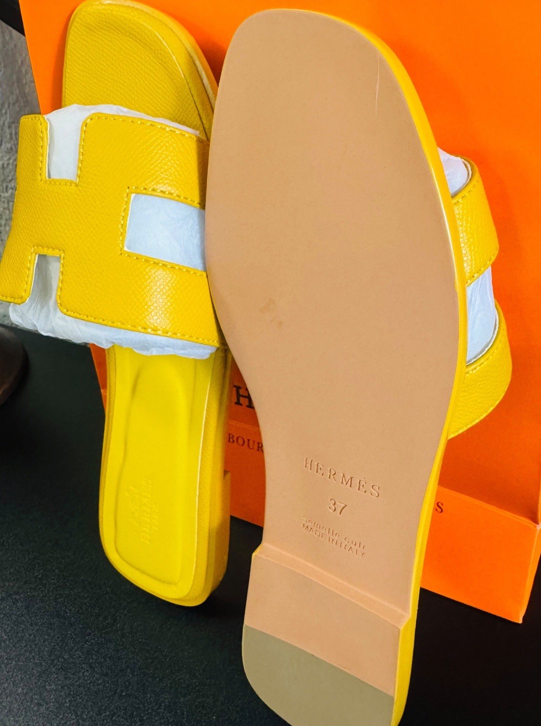 Women’s Yellow Leather Slide Sandals Slip-On Logo Accent EU 37 US 7