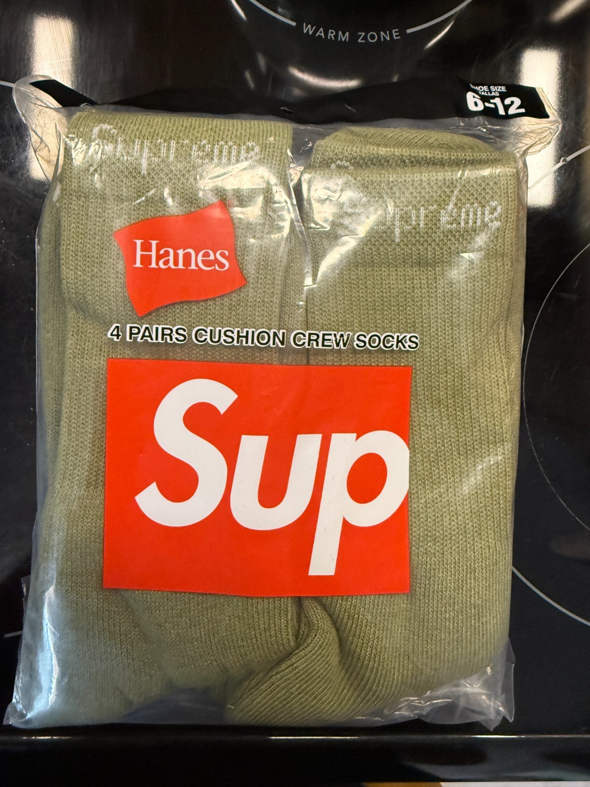 Supreme x Hanes OLIVE GREEN Crew Socks ONE (1) PAIR – Size 6-12 – NEW