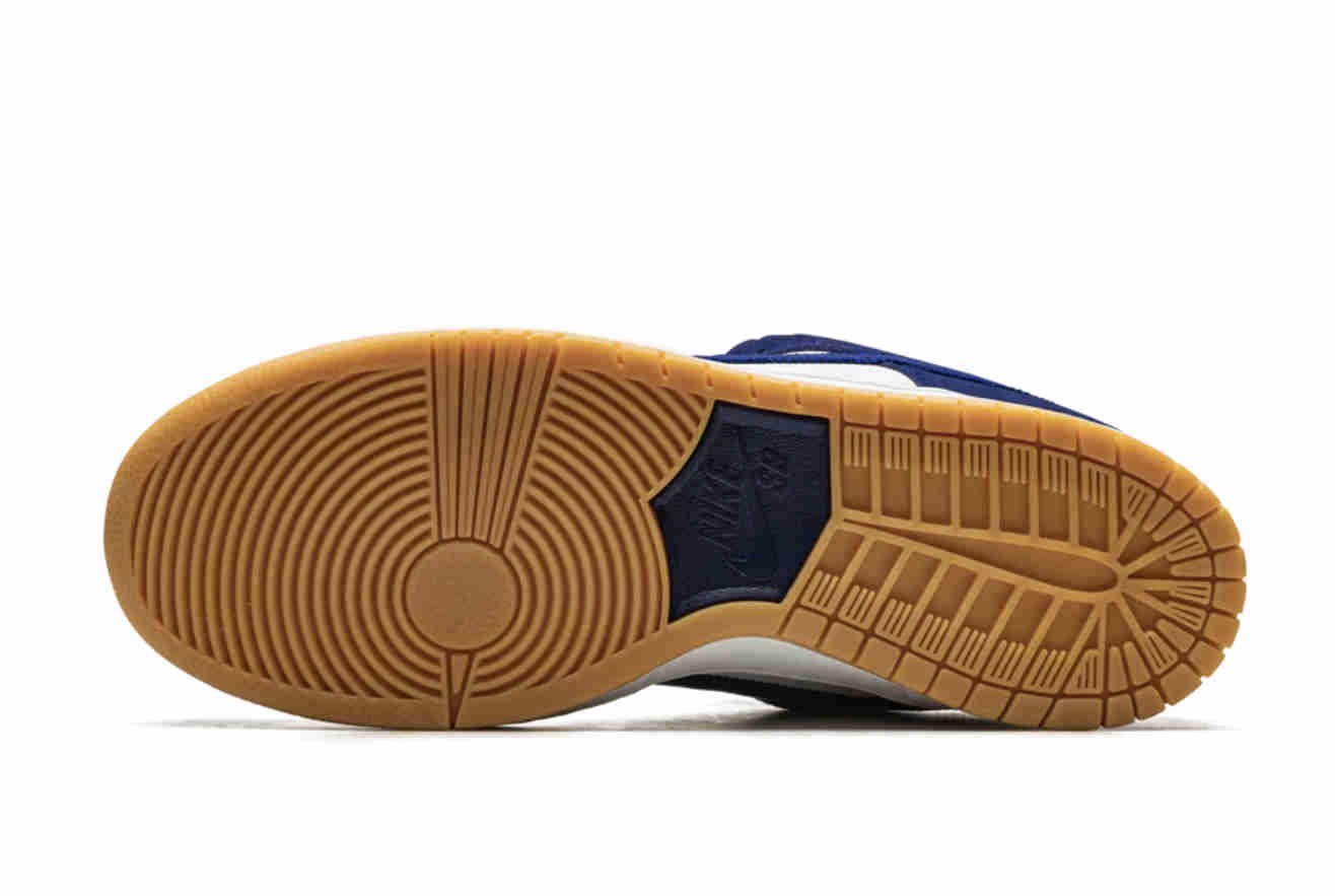 Nike Dunk Low SB ‘Los Angeles Dodgers’ DO9395-400 Ship Now