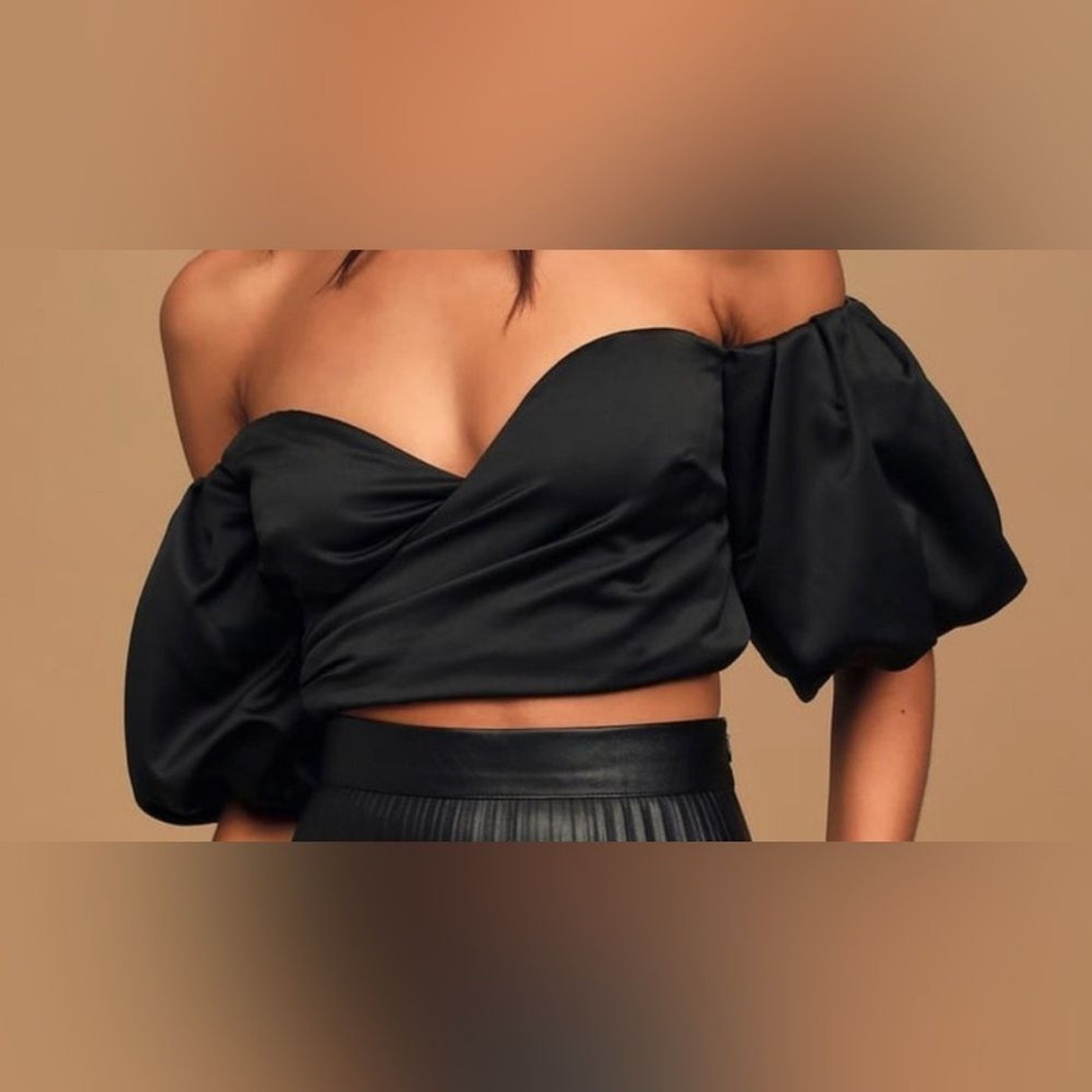 Lulu’s Hot In Here Black Off-The-Shoulder Puff Sleeve Crop Top Size M