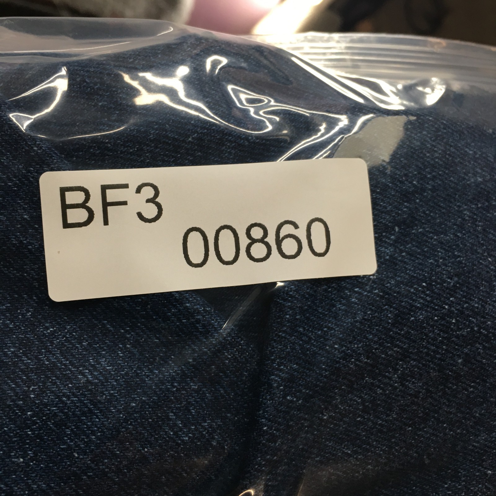 Cabelas Classic Fit Straight Jeans Mens 48/30 (actual 49×28) Blue Denim Mid Rise