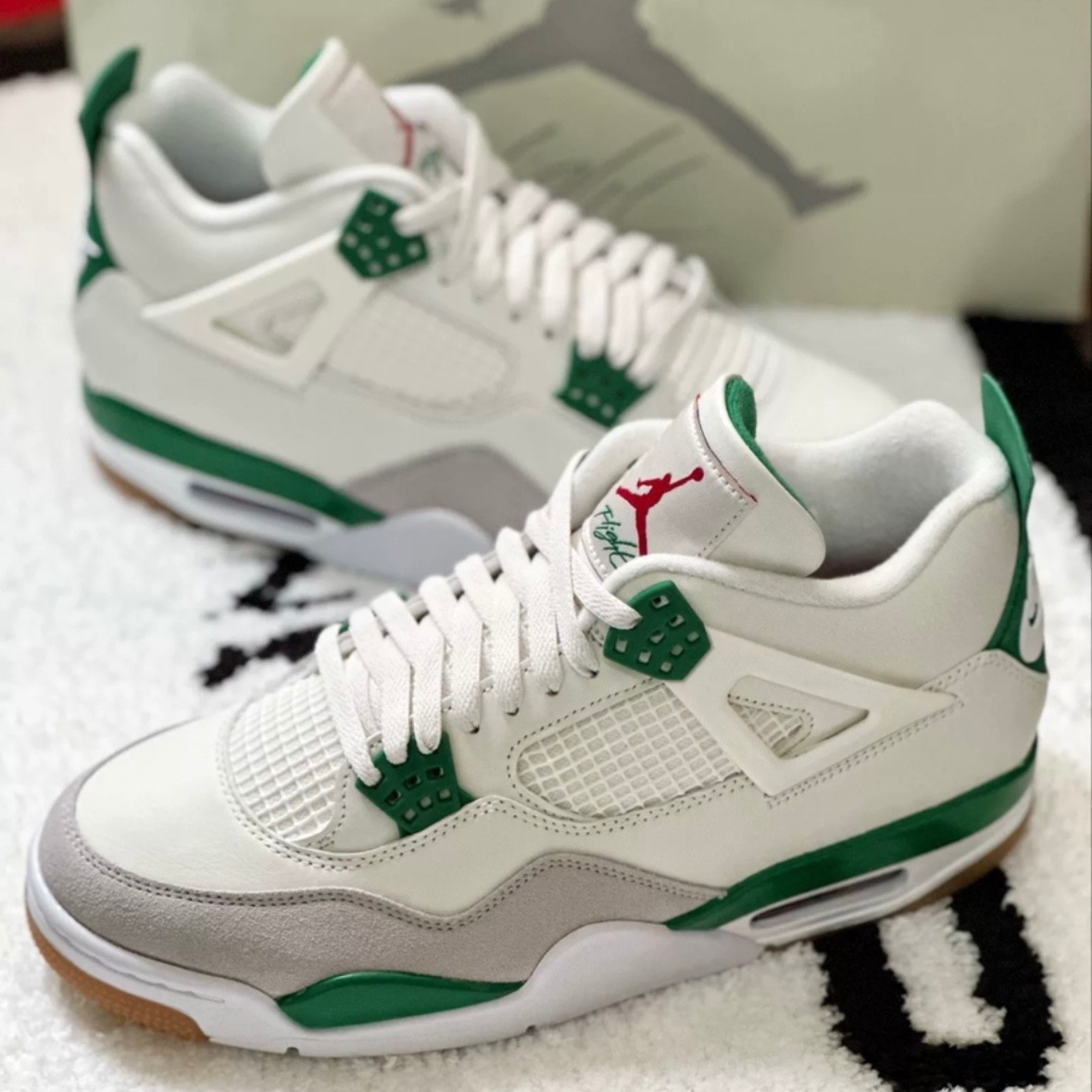 Nike SB x Jordan Air Jordan 4 “Pine Green” Basketball Sneakers-Men’s Size