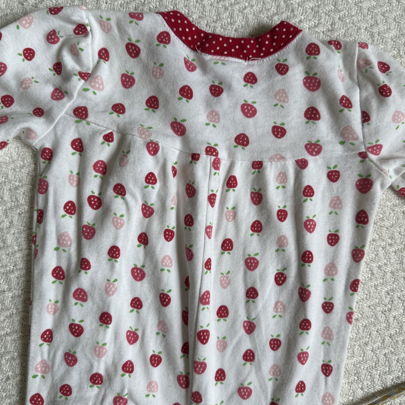 Gymboree Footed Sleeper Jumper Baby 6-12M Red Strawberry Long Sleeve Gymmies