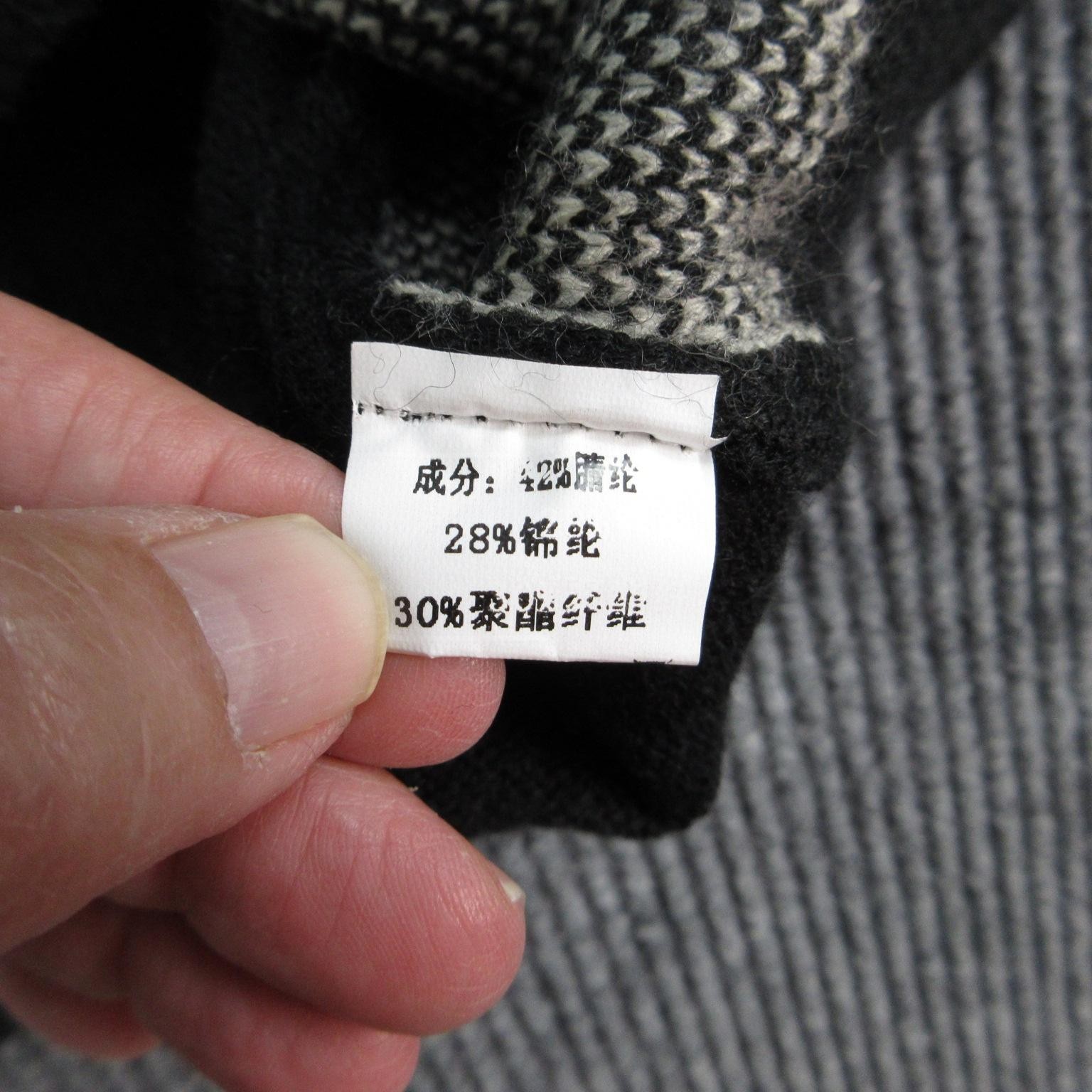 Ceimon Mens Large Black Pullover Centipede Hoodie Pockets Graphic Oversized Y2K