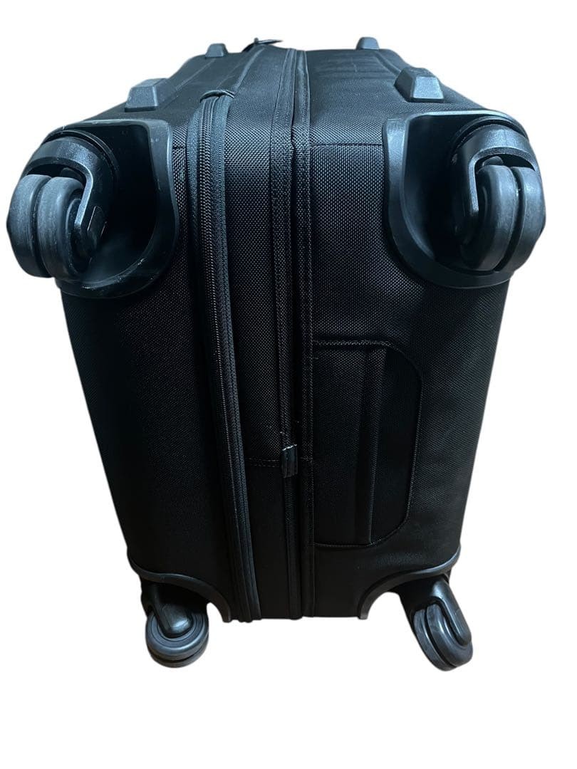 Rare TUMI 22064D2 ALPHA2 Expandable 4 Wheel Carry Case